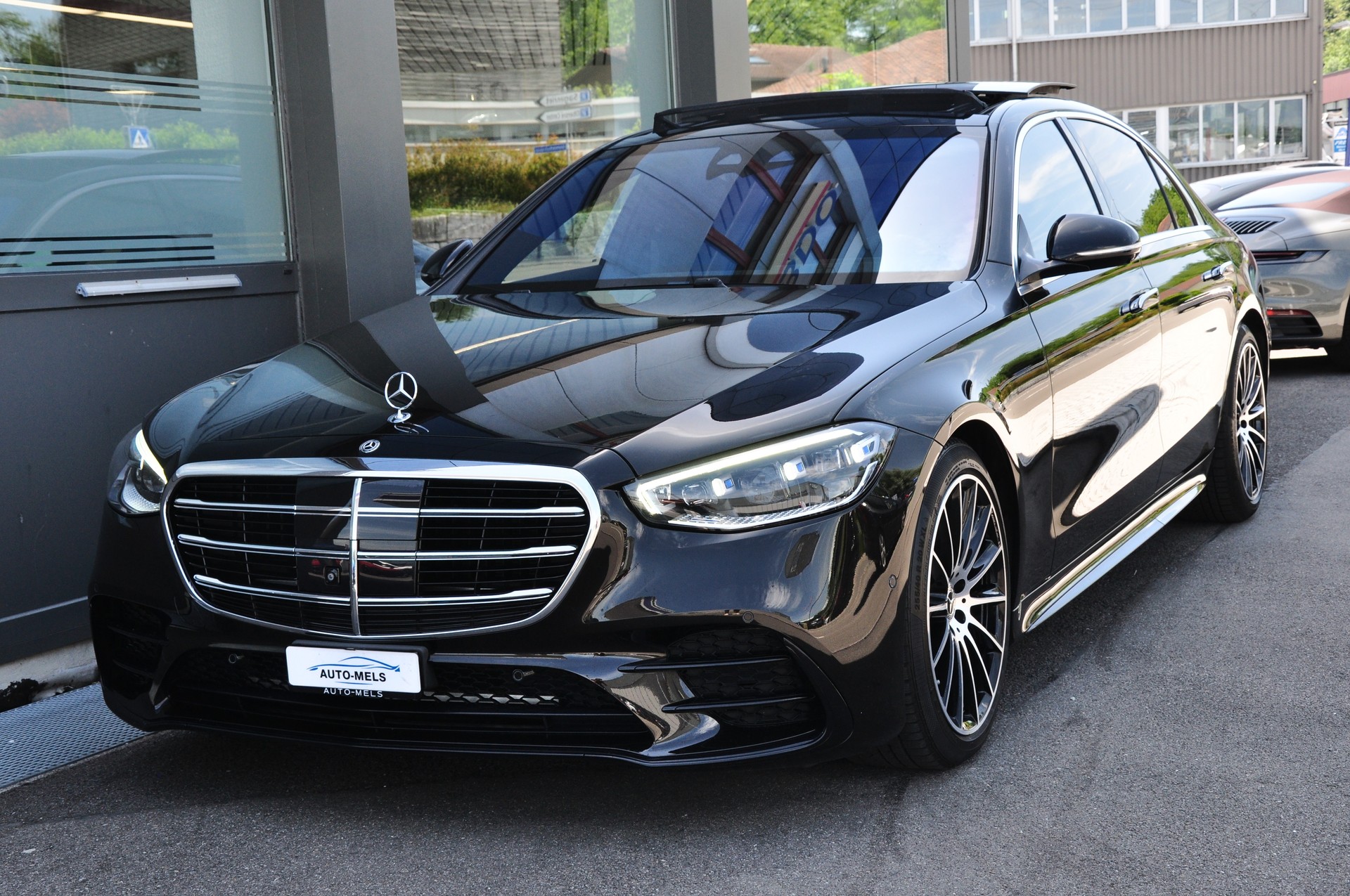 MERCEDES-BENZ S 400 d L AMG Line 9G-Tronic-showroom-element-1