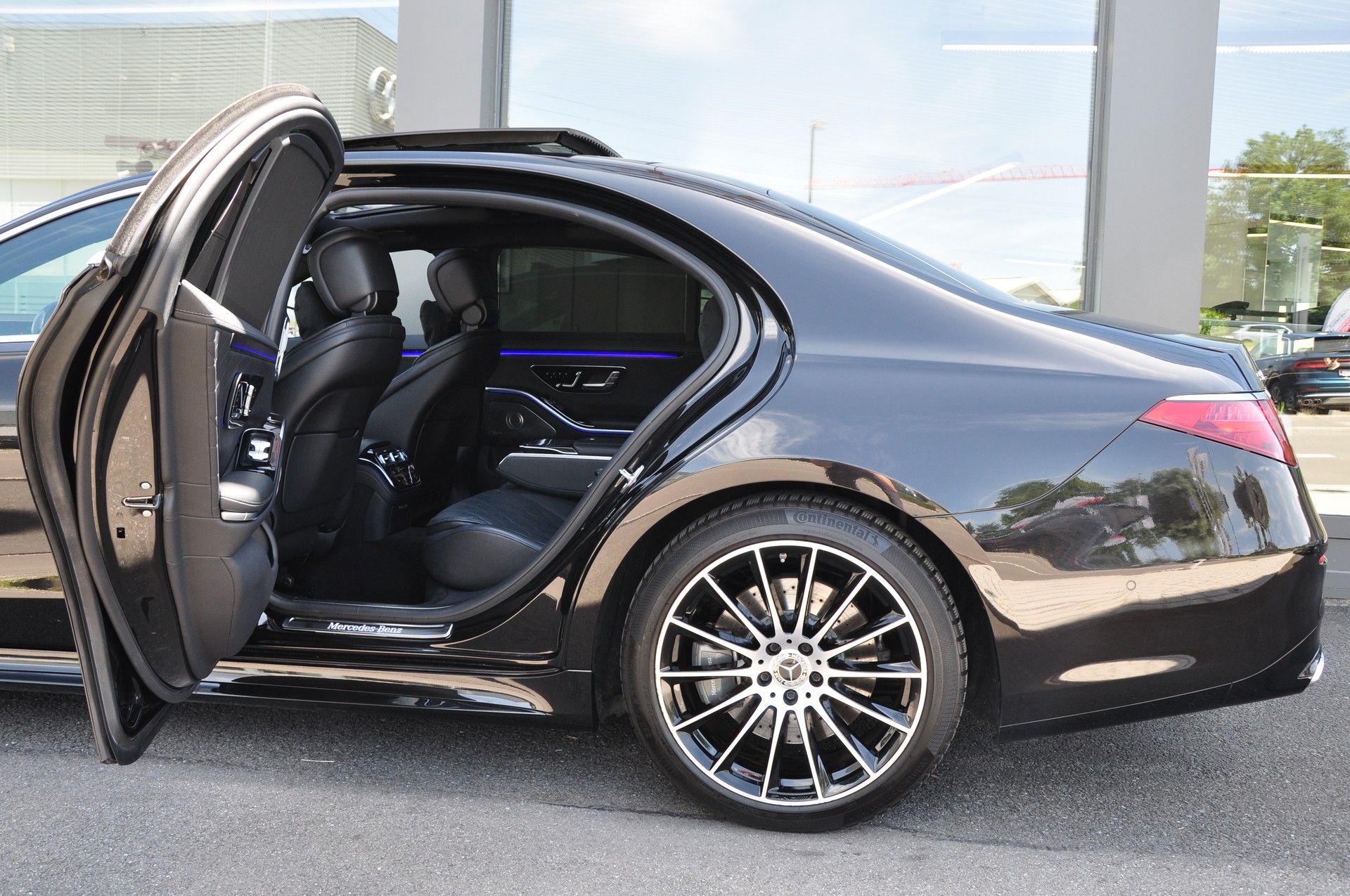 MERCEDES-BENZ S 400 d L AMG Line 9G-Tronic-image-12