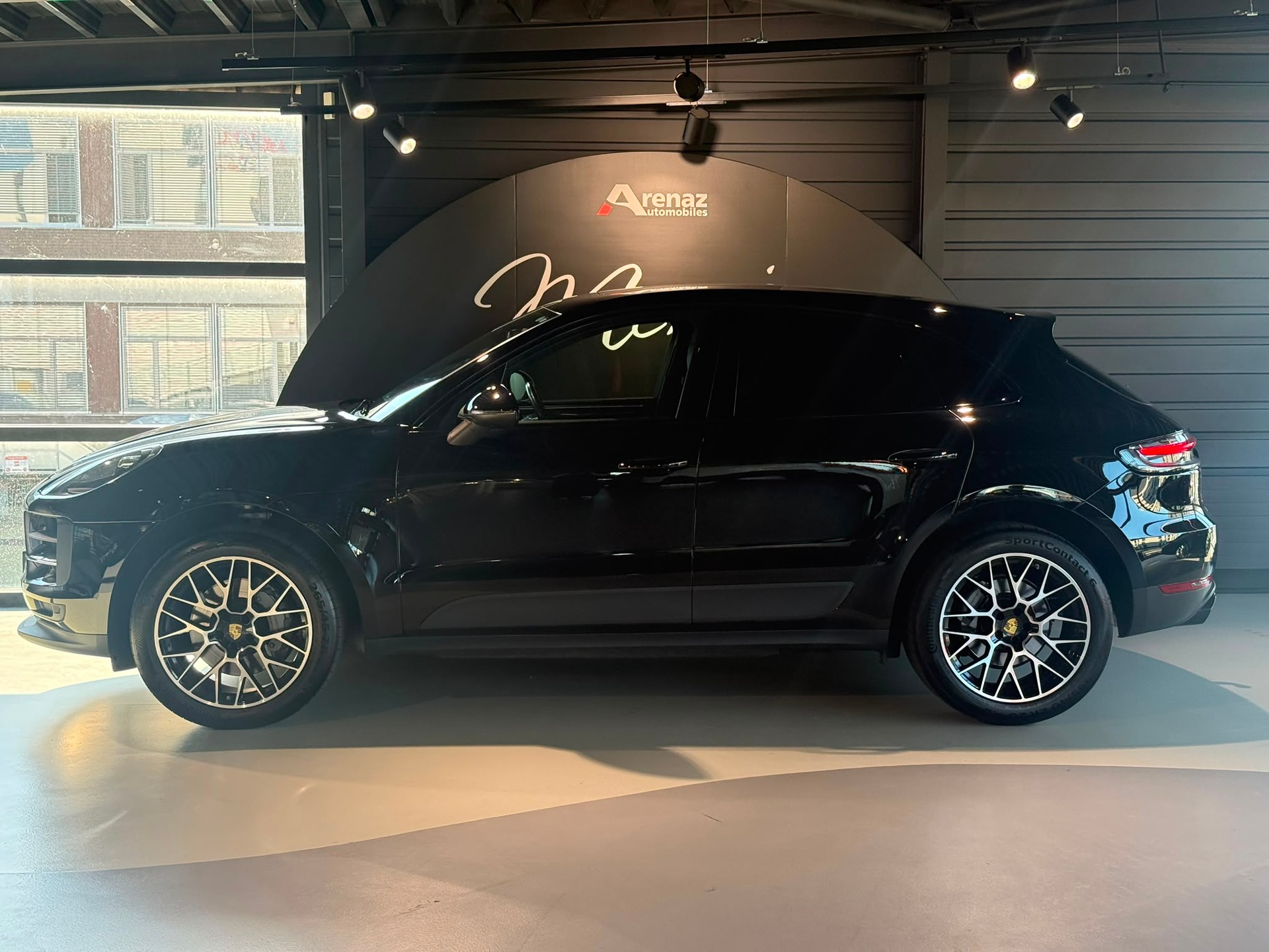 PORSCHE Macan S PDK-showroom-element-3