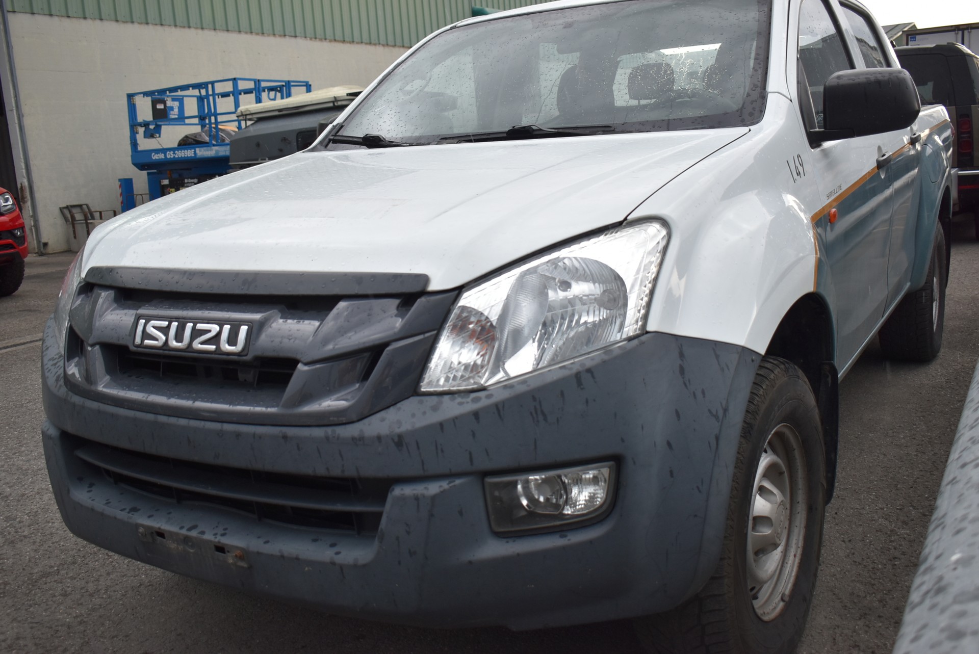 ISUZU D-MAX 2.5 Crew Cab Satellite 4x4-image-10