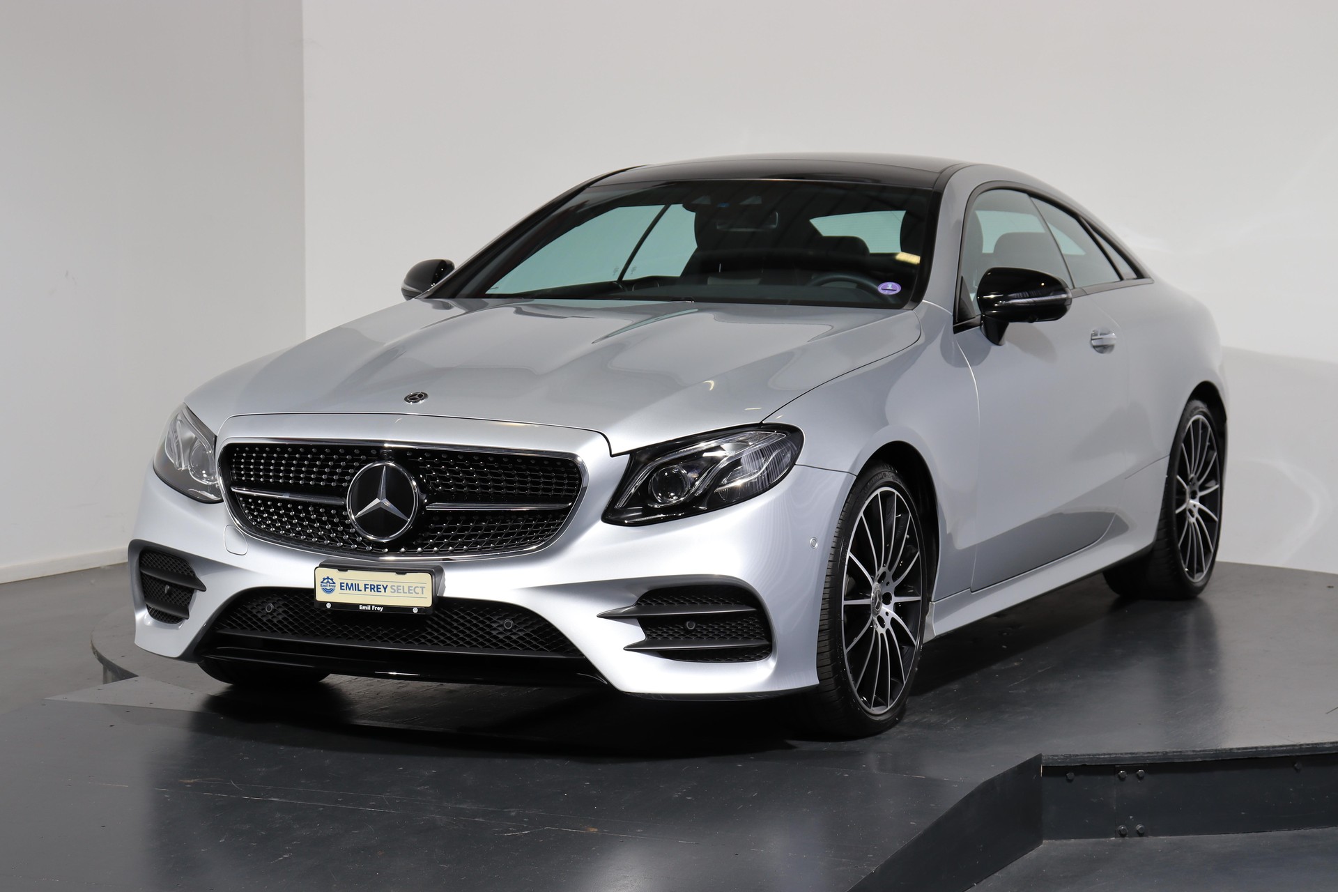 MERCEDES-BENZ E 300 Avantgarde Coupé
