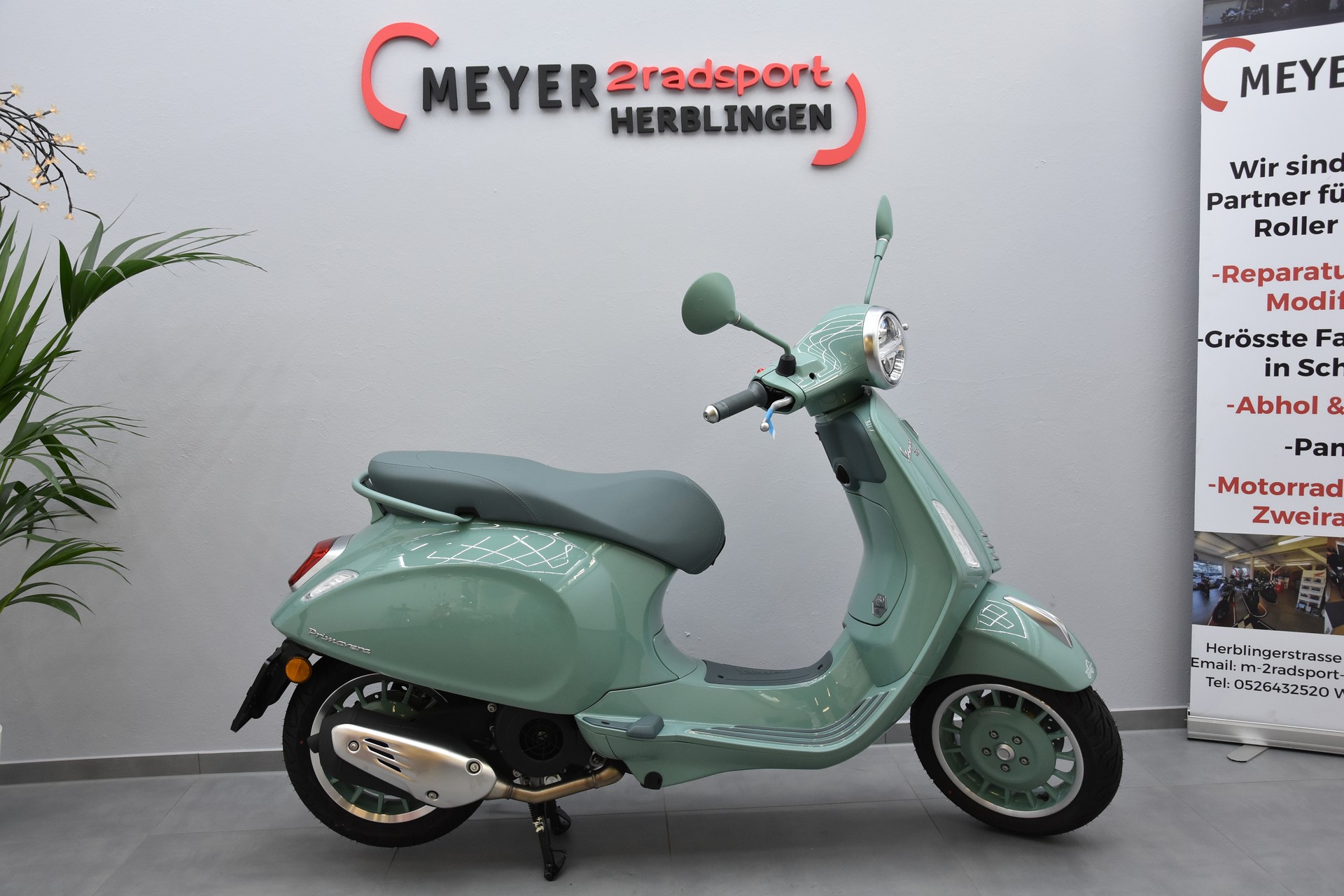 PIAGGIO 125 80th years-image-0