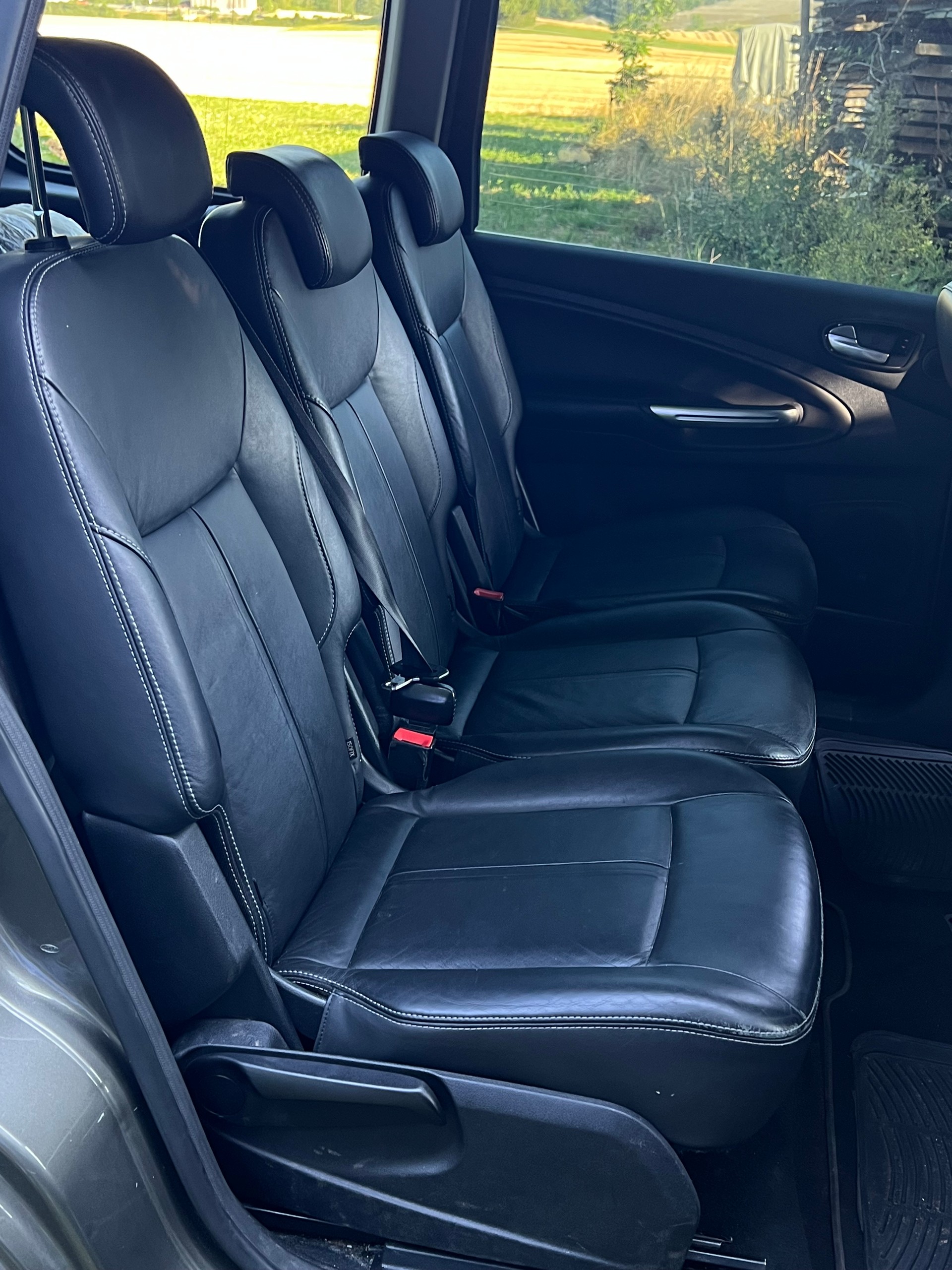 FORD Galaxy 2.0 TDCi Titanium PowerShift-image-15
