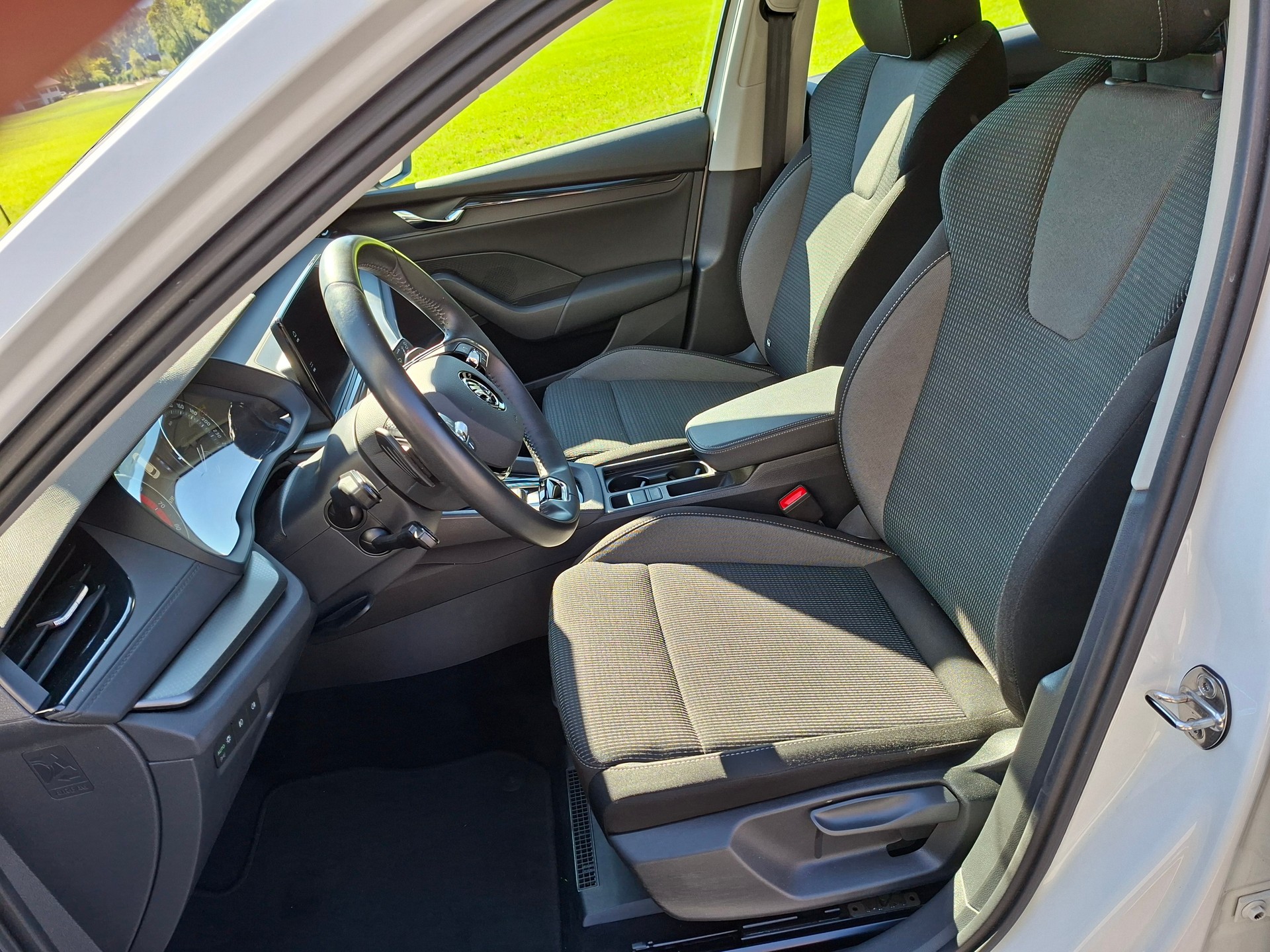 SKODA Octavia Combi 1.0 TSI mHEV DSG Ambition *ab MFK+8-fach bereift m. Pneu*-image-7