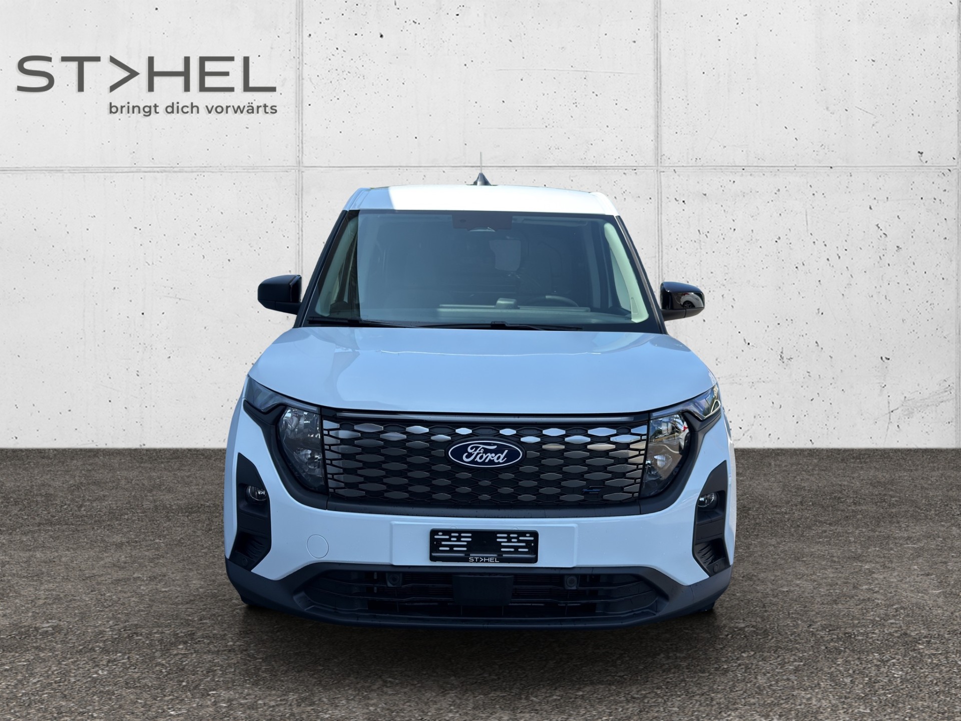 FORD E-Transit Courier Van Limited-showroom-element-1