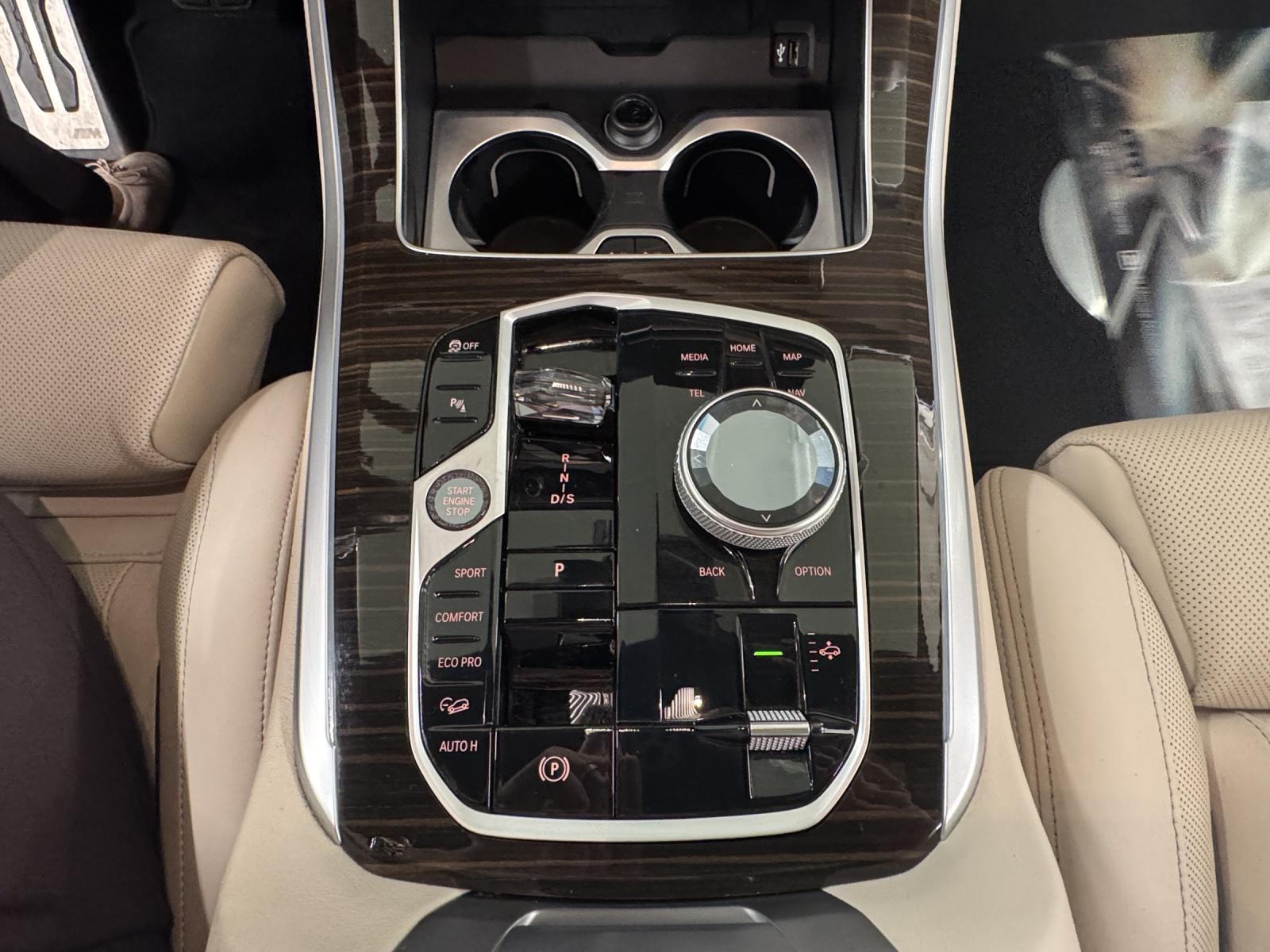 BMW X5 M60i xDrive-image-19