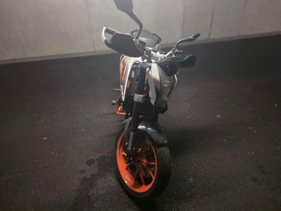 KTM 390 Duke ABS-image-7