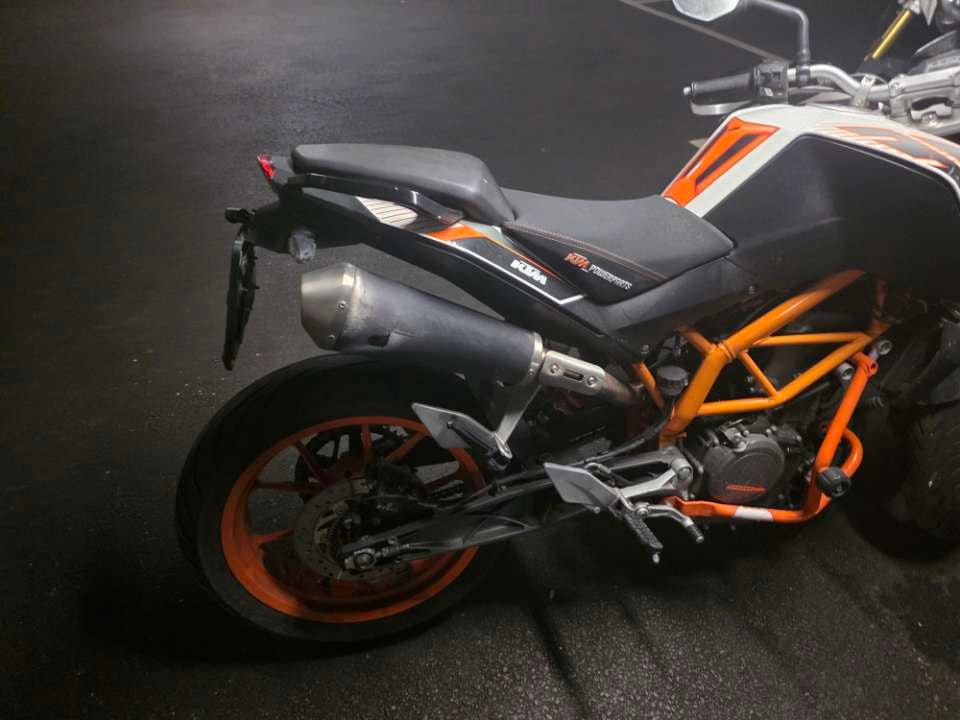 KTM 390 Duke ABS-image-1