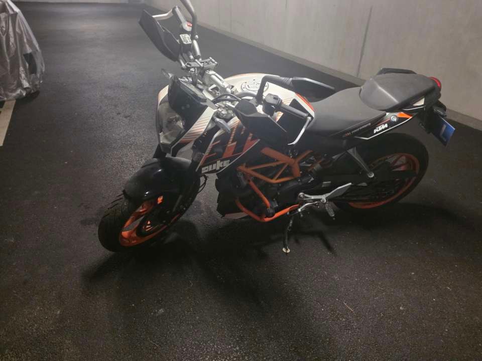 KTM 390 Duke ABS-image-5