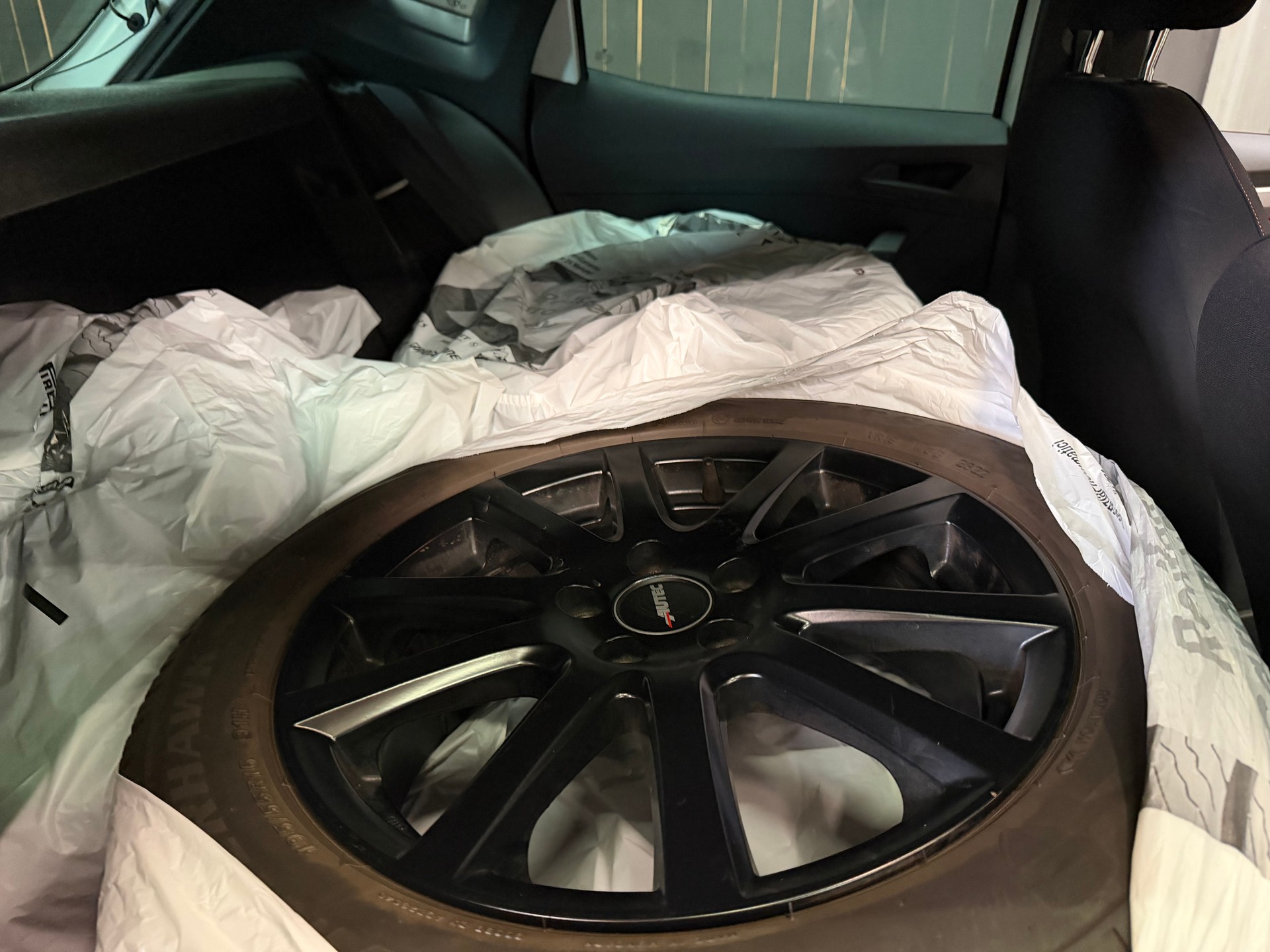 SEAT Ibiza 1.0 EcoTSI Hola FR DSG-image-14