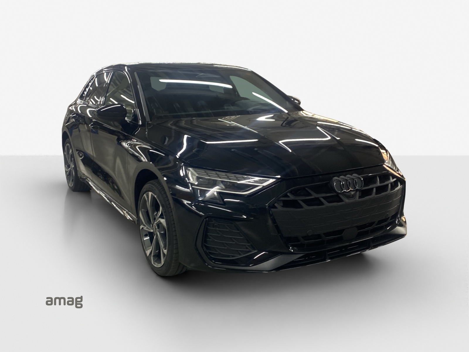 AUDI A3 Sportback TFSI 150 kW quattro S line S tronic-image-5