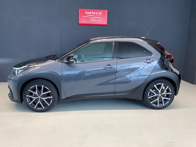 TOYOTA Aygo X 1.5 VVT-i HSD GR Sport-showroom-element-2