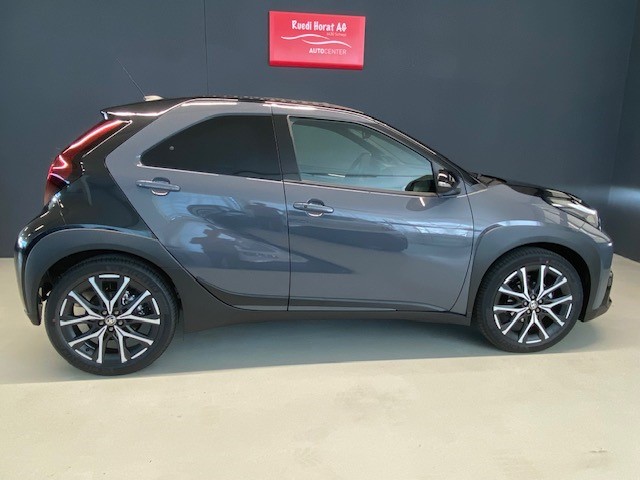 TOYOTA Aygo X 1.5 VVT-i HSD GR Sport-showroom-element-3