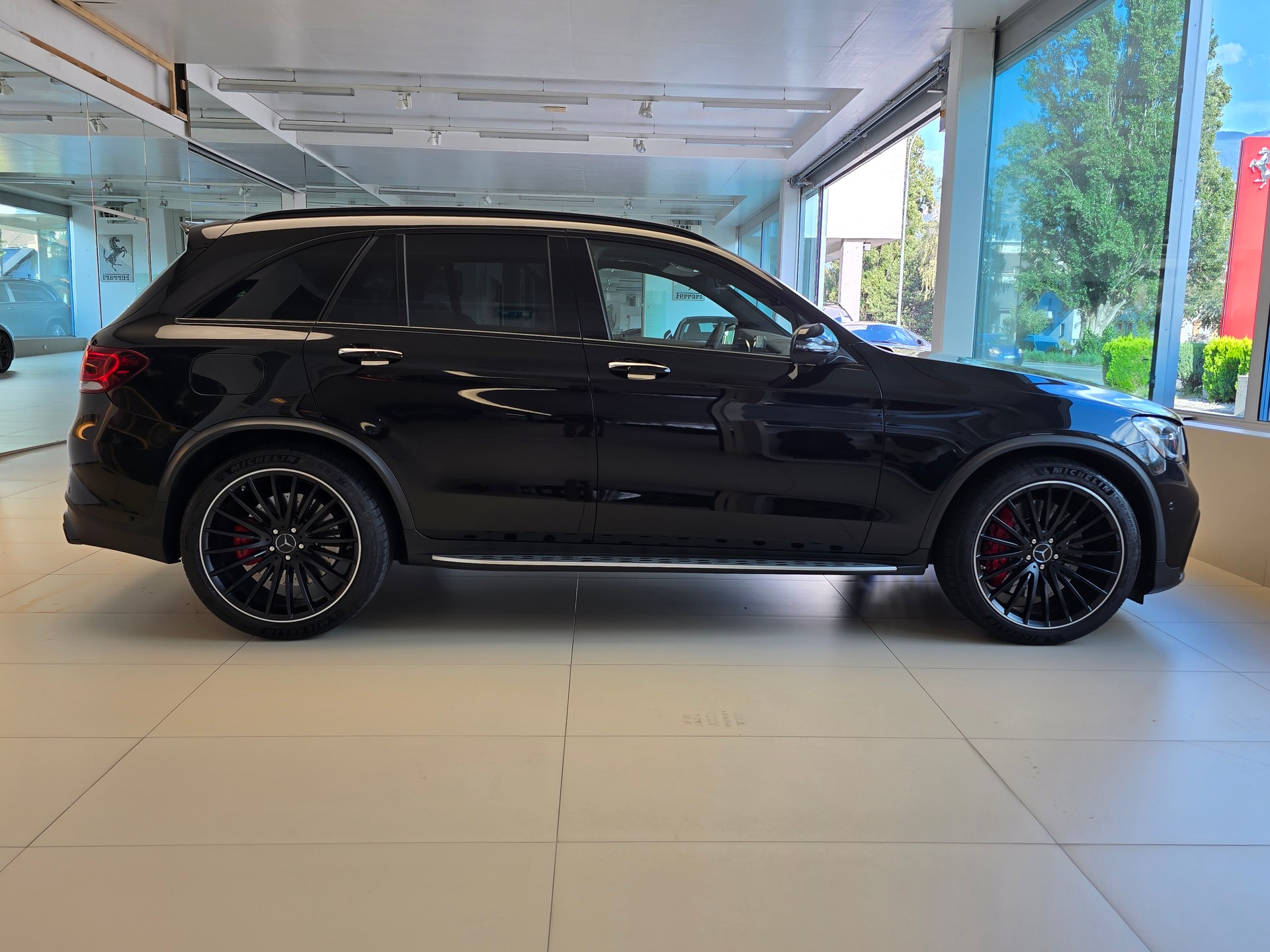 MERCEDES-BENZ GLC 63 S AMG 4Matic+ 9G-Tronic-image-3
