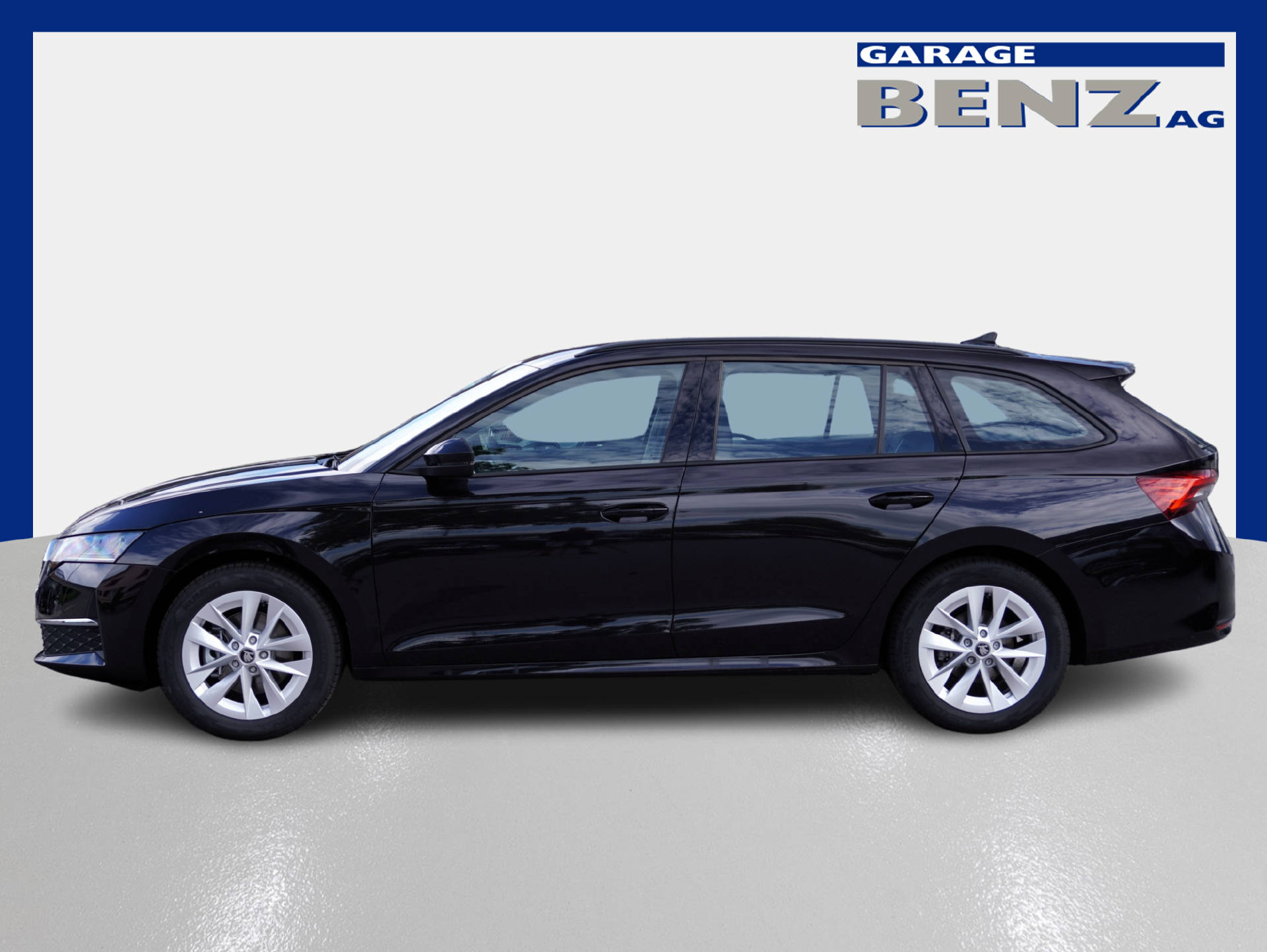 SKODA Octavia Combi 2.0 TSI Selection 4x4 DSG-showroom-element-3