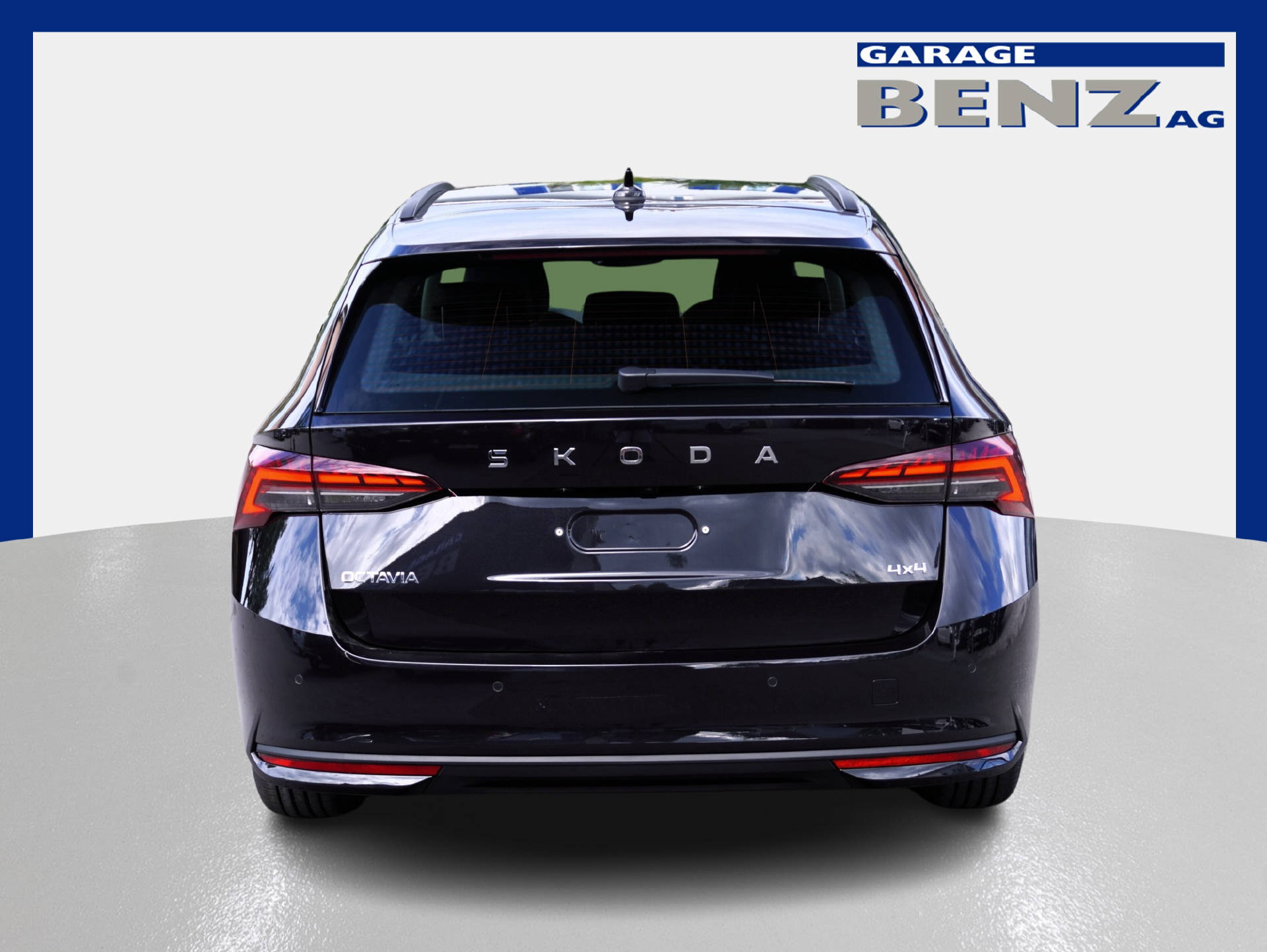 SKODA Octavia Combi 2.0 TSI Selection 4x4 DSG-showroom-element-2