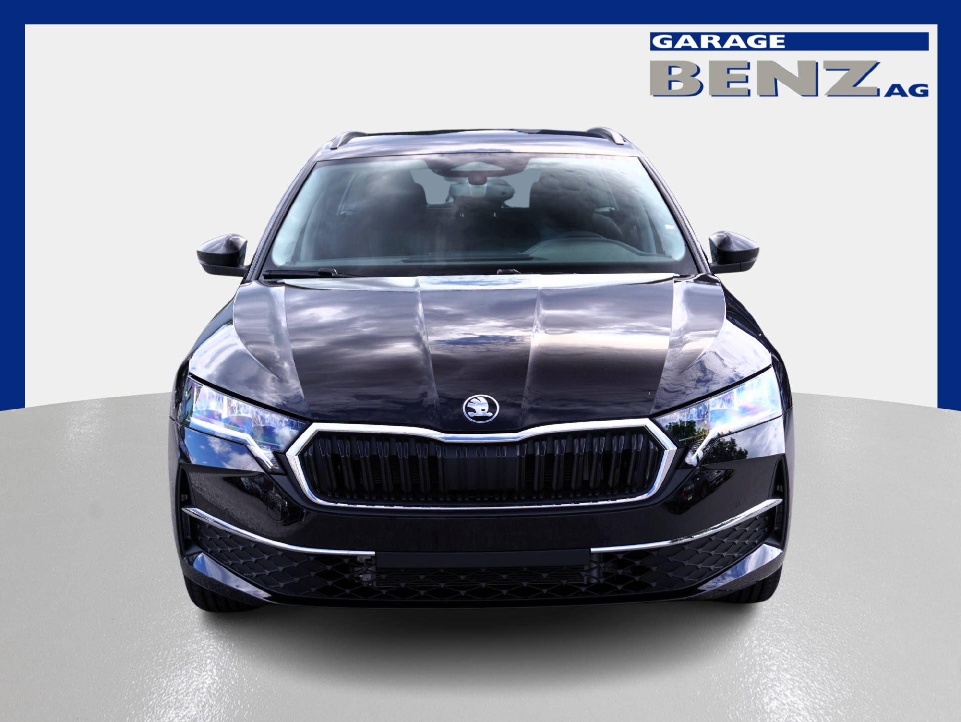 SKODA Octavia Combi 2.0 TSI Selection 4x4 DSG-showroom-element-1