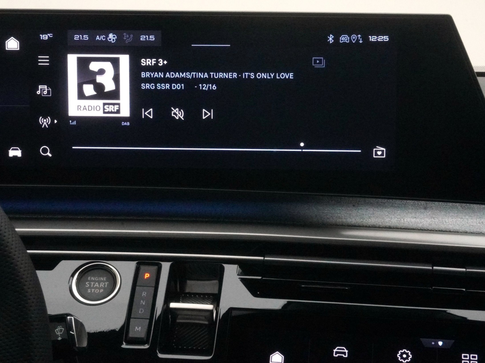 PEUGEOT 5008 1.6 PHEV GT Exclusive 7Plätzer-image-17