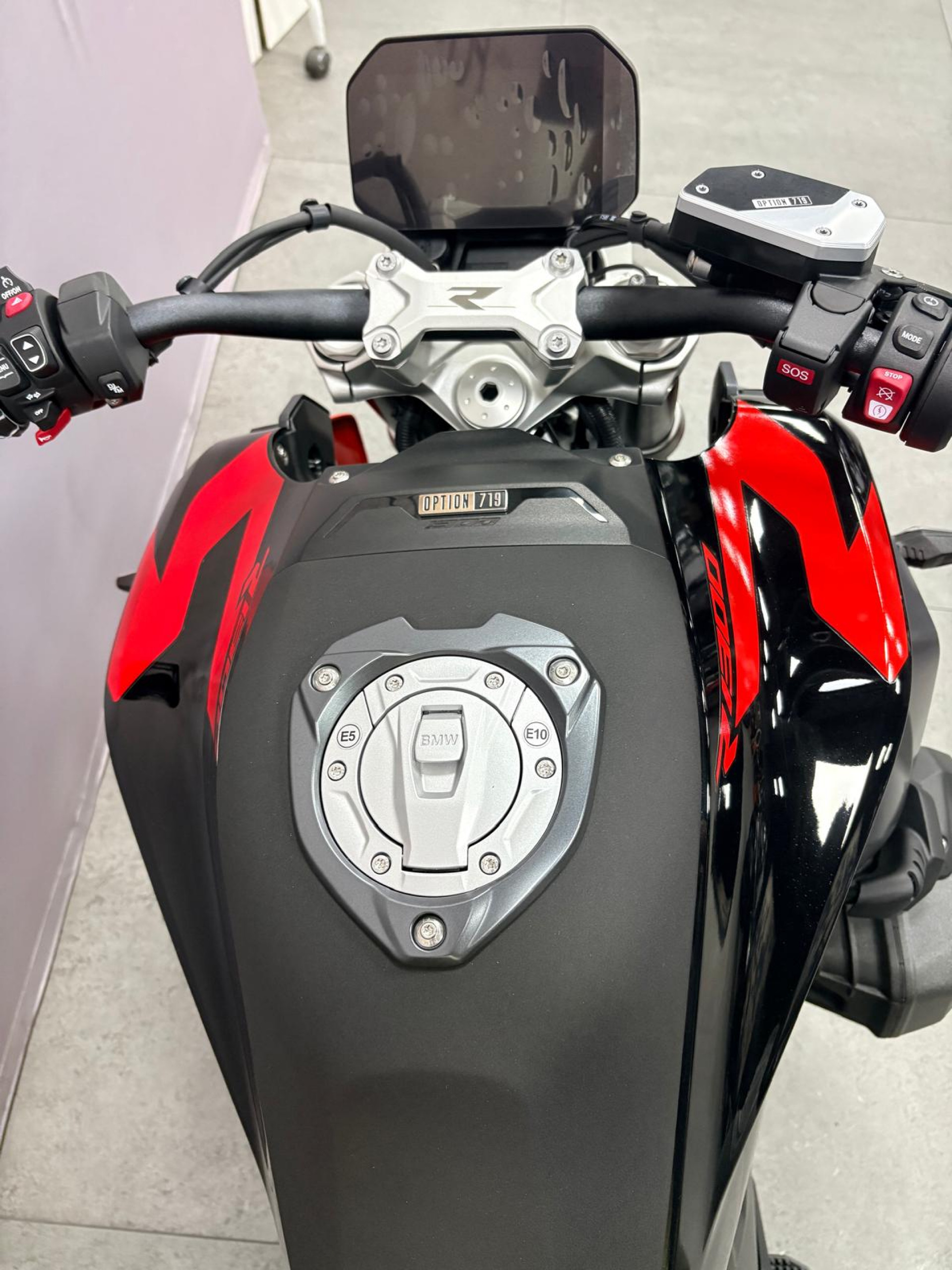 BMW R 1300 R INCLUS : - 2100 CHF -> BOXER BONUS - 1500 // FACCHINETTI DAYS - 600-image-3