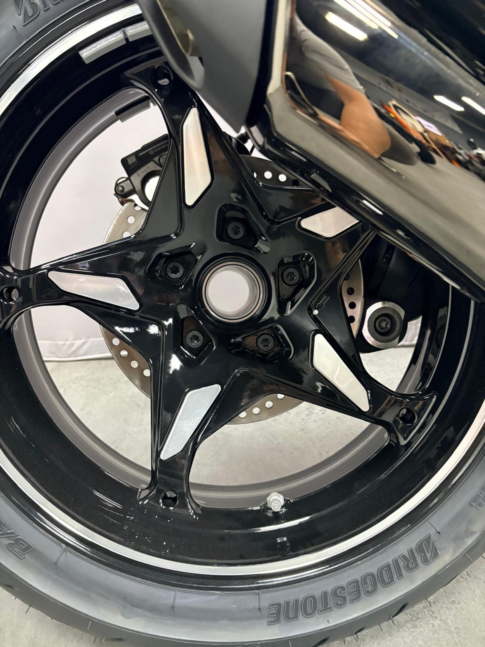 BMW R 1300 R INCLUS : - 2100 CHF -> BOXER BONUS - 1500 // FACCHINETTI DAYS - 600-image-7