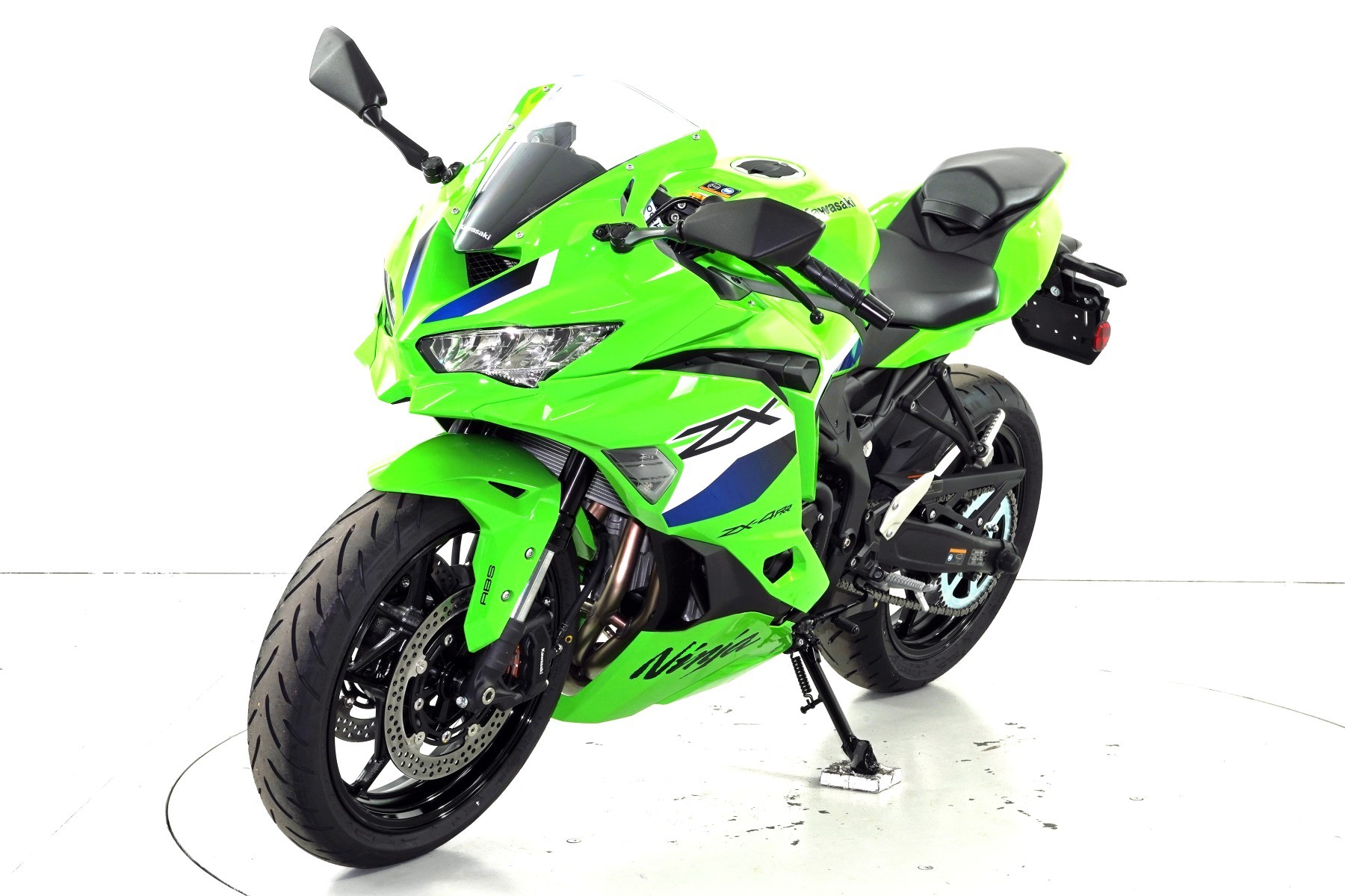KAWASAKI Ninja ZX-4RR-image-2