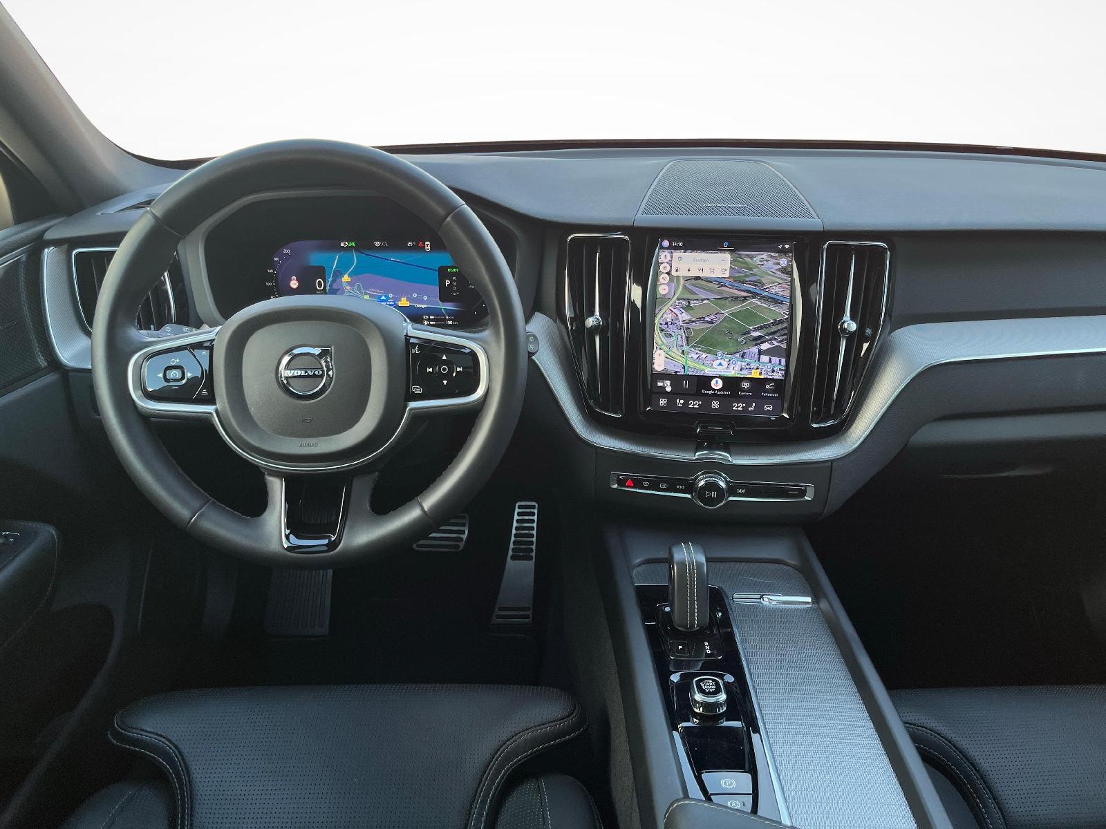 VOLVO XC60 2.0 T8 TE R-Design eAWD-showroom-element-3