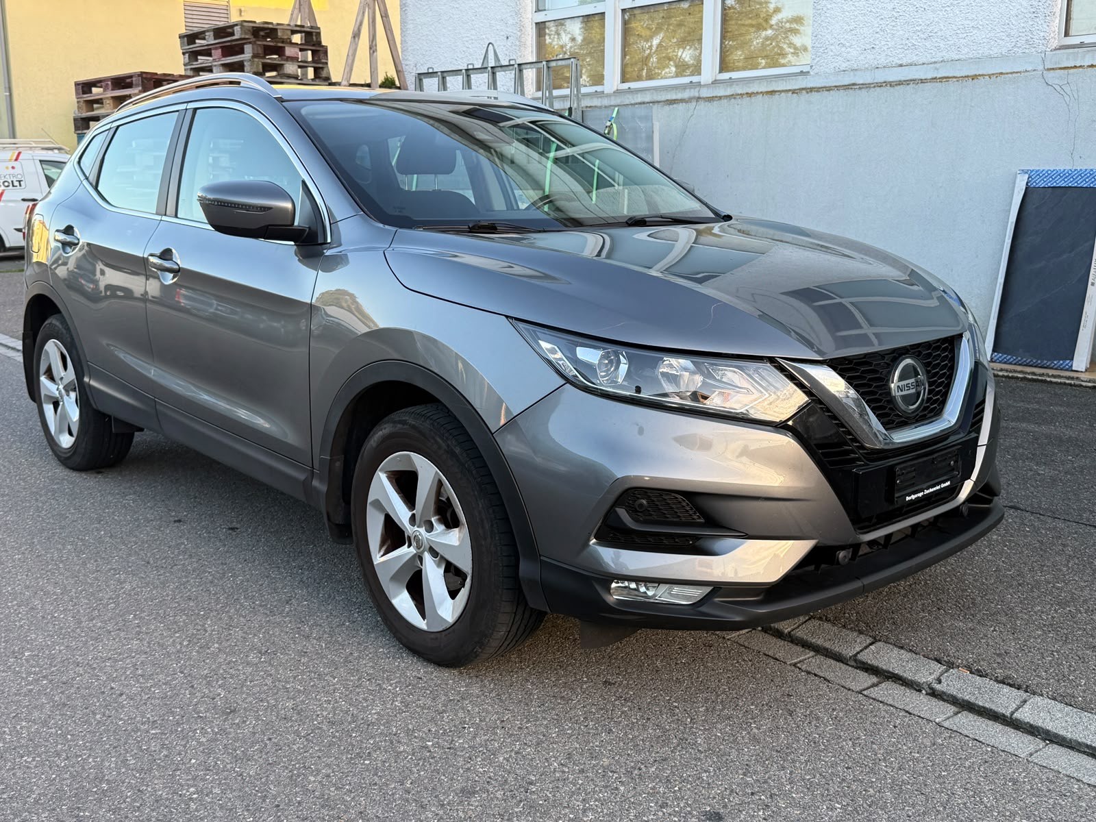 NISSAN Qashqai 1.3 DIG-T visia