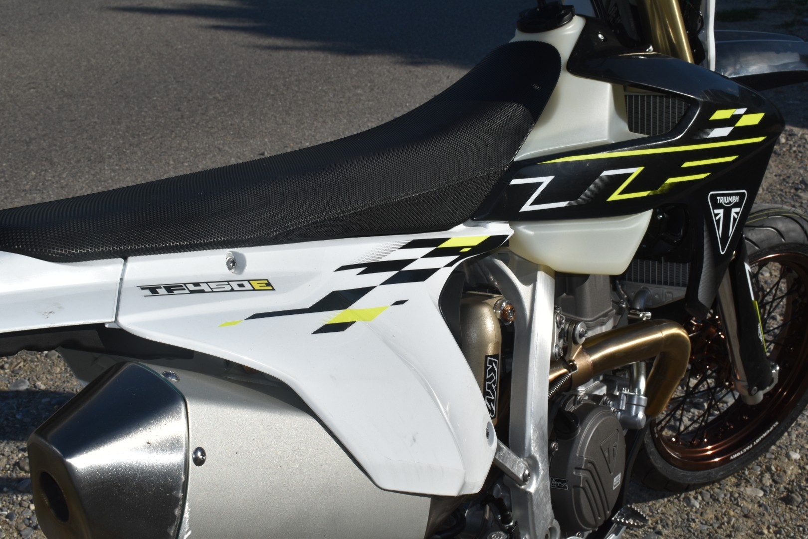 TRIUMPH 450e Sm 2026-image-11