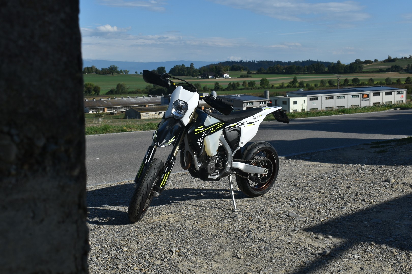 TRIUMPH 450e Sm 2026-image-1