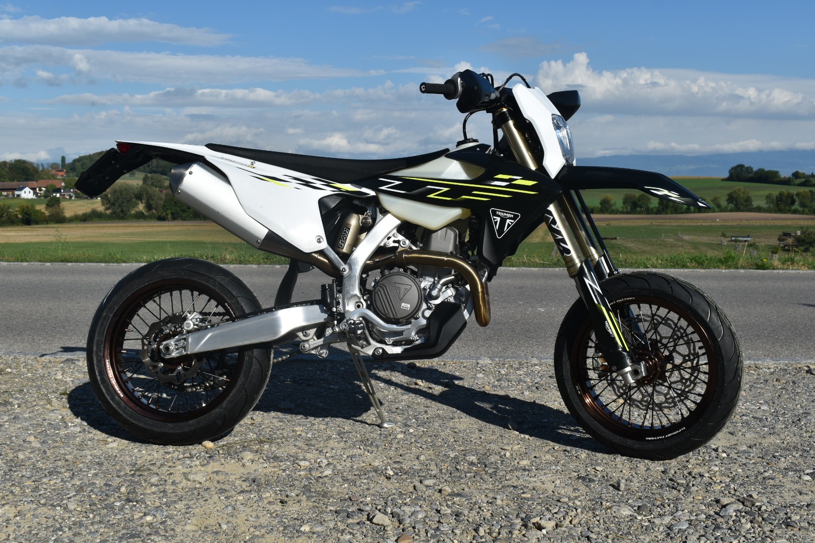 TRIUMPH 450e Sm 2026-image-6