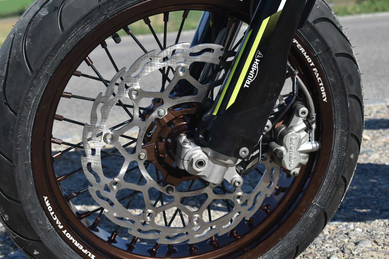 TRIUMPH 450e Sm 2026-image-4