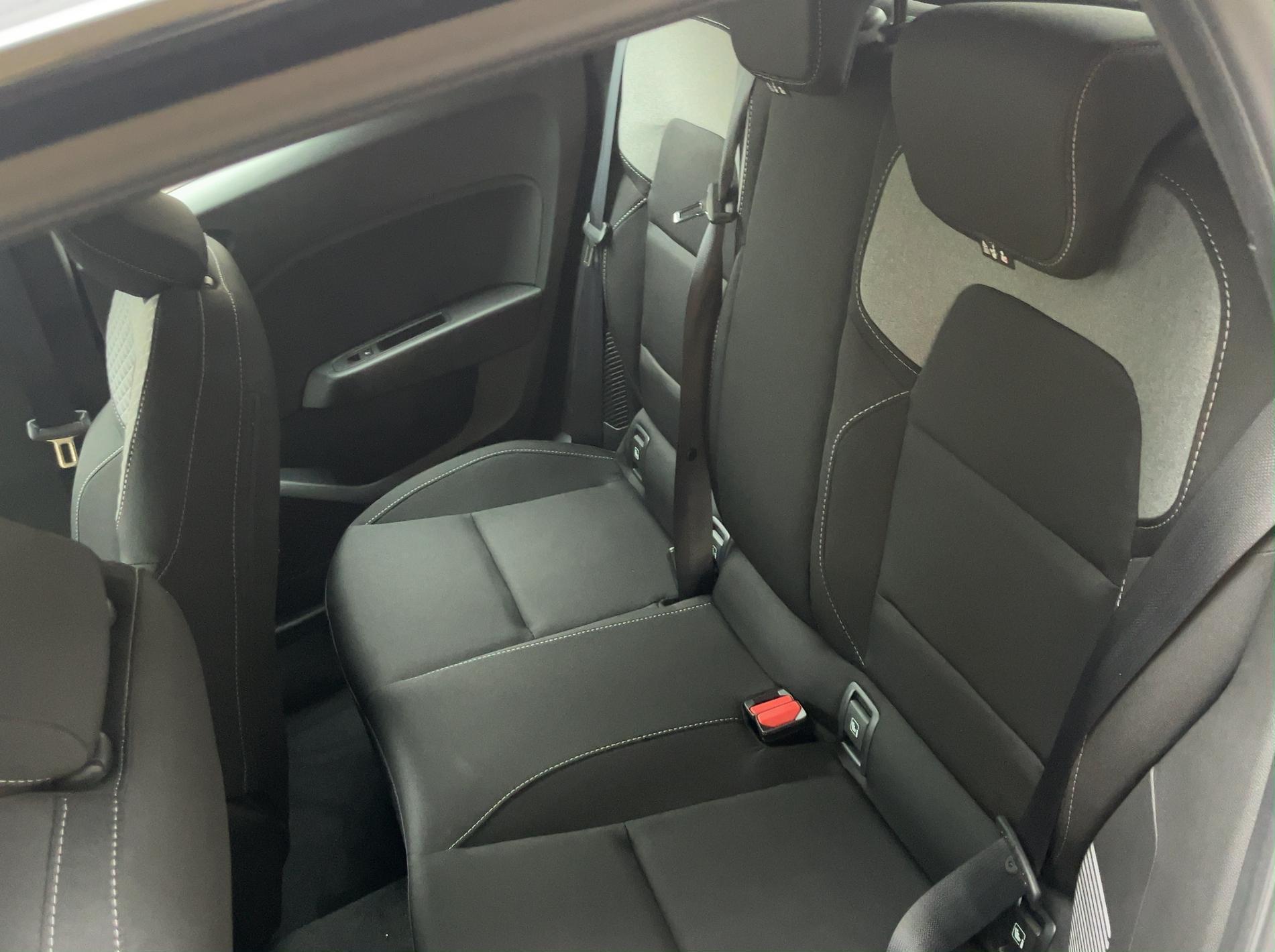 MITSUBISHI Colt 1.6 HEV Invite-image-8