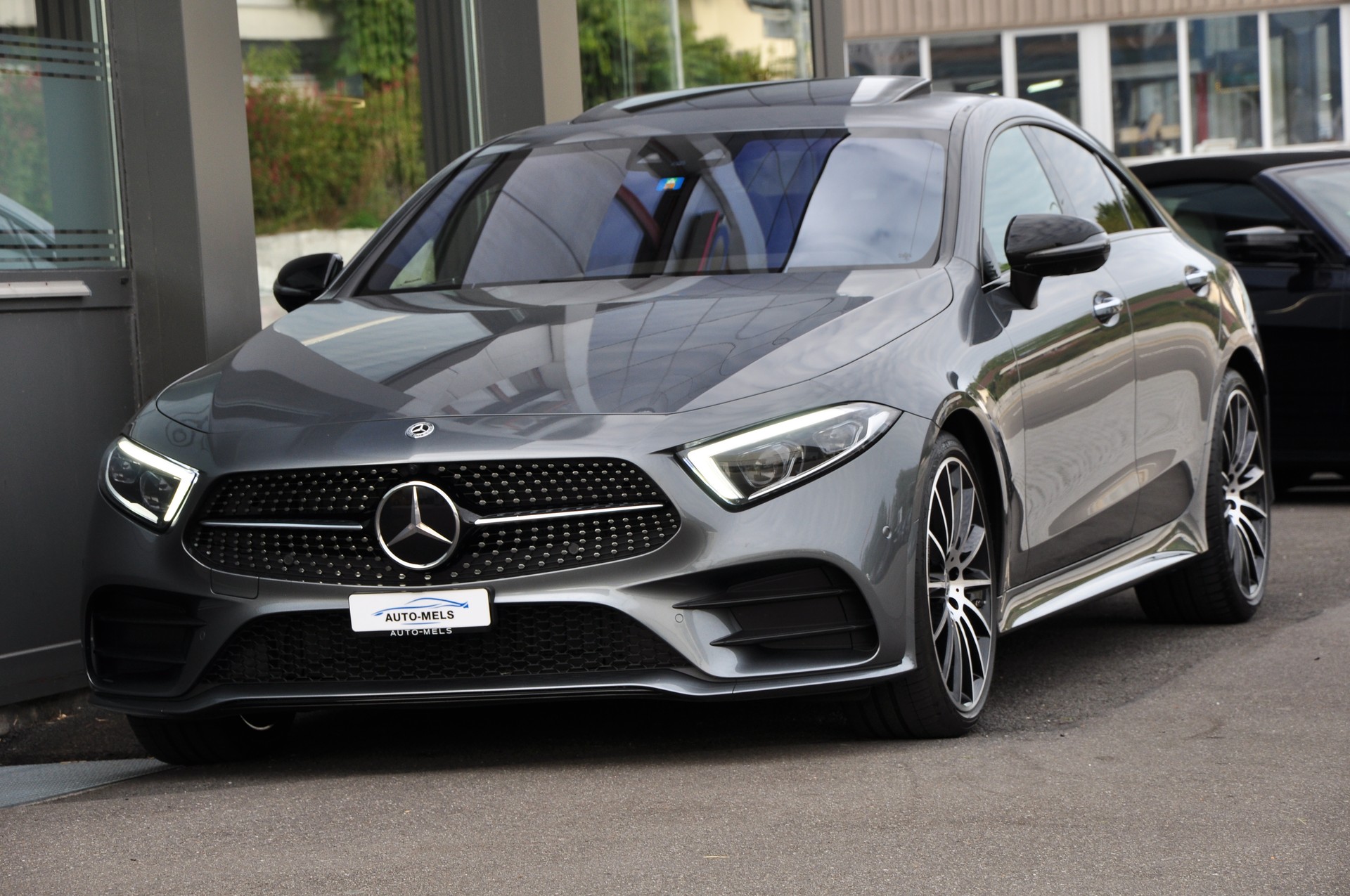 MERCEDES-BENZ CLS 450 4Matic AMG Line 9G-Tronic-showroom-element-3