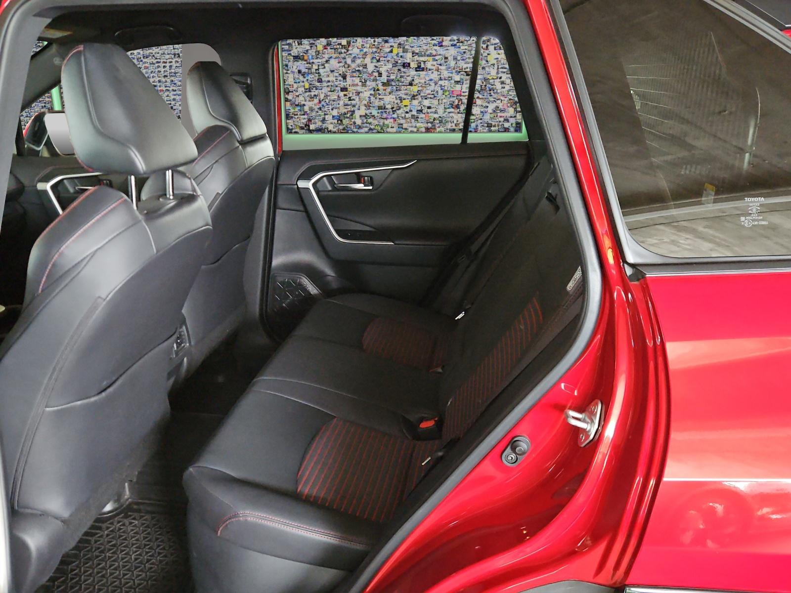 TOYOTA RAV4 2.5 Plug-In-Hybrid Premium-image-9