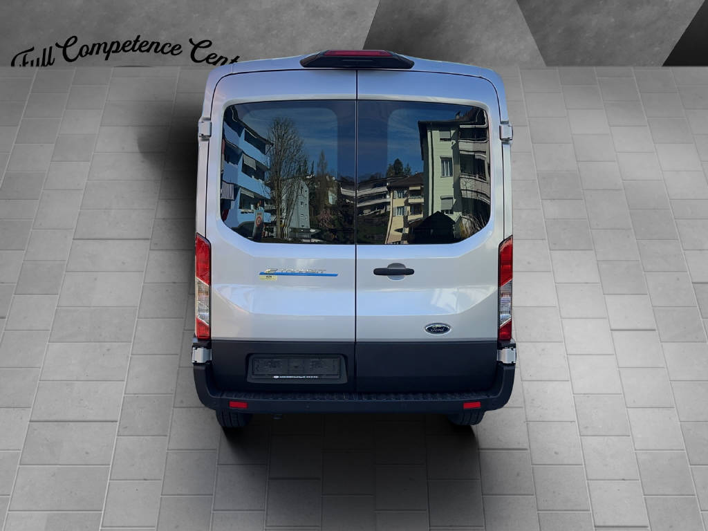 FORD E-Transit Van 350 L2H2 67kWh Trend-image-4