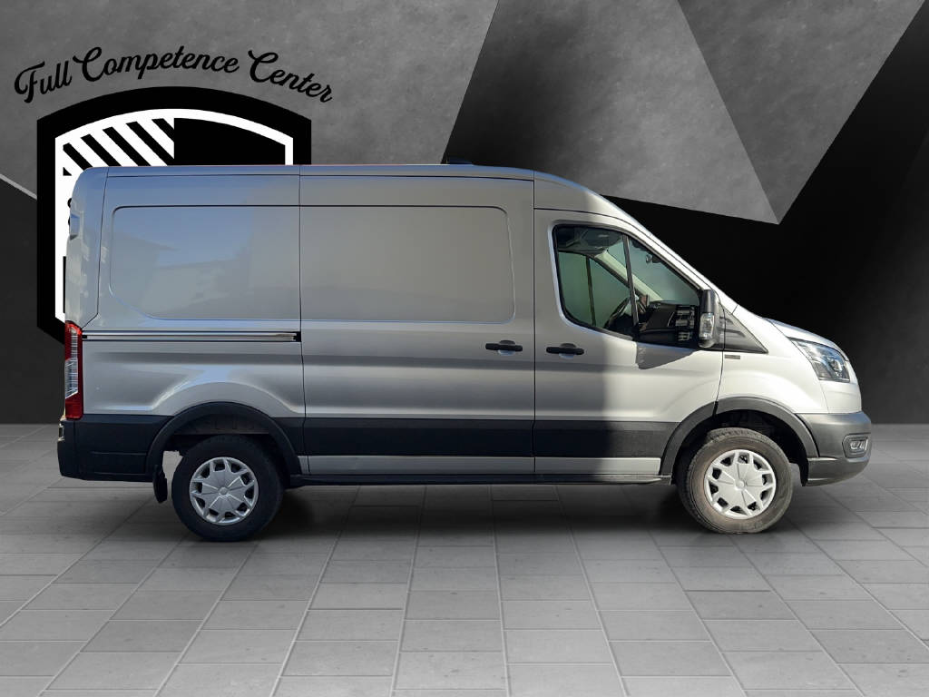 FORD E-Transit Van 350 L2H2 67kWh Trend-image-6