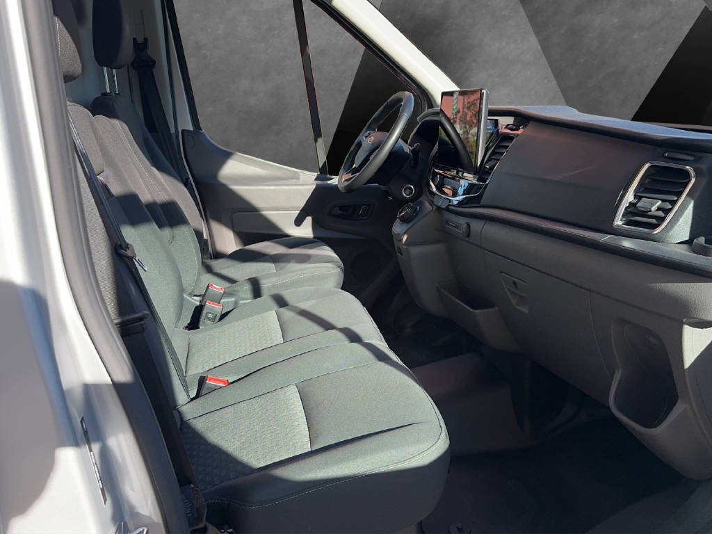FORD E-Transit Van 350 L2H2 67kWh Trend-image-9