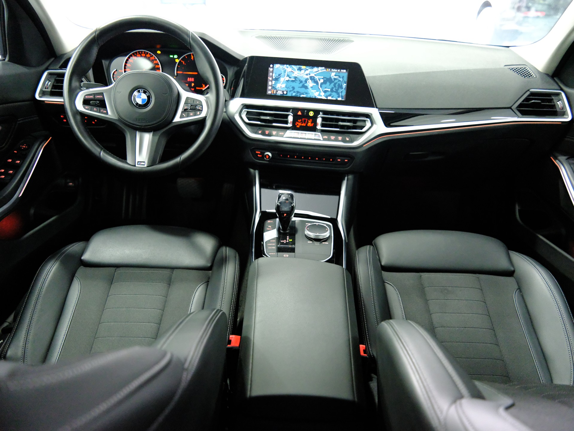 BMW 318d Steptronic Sport Line-image-13