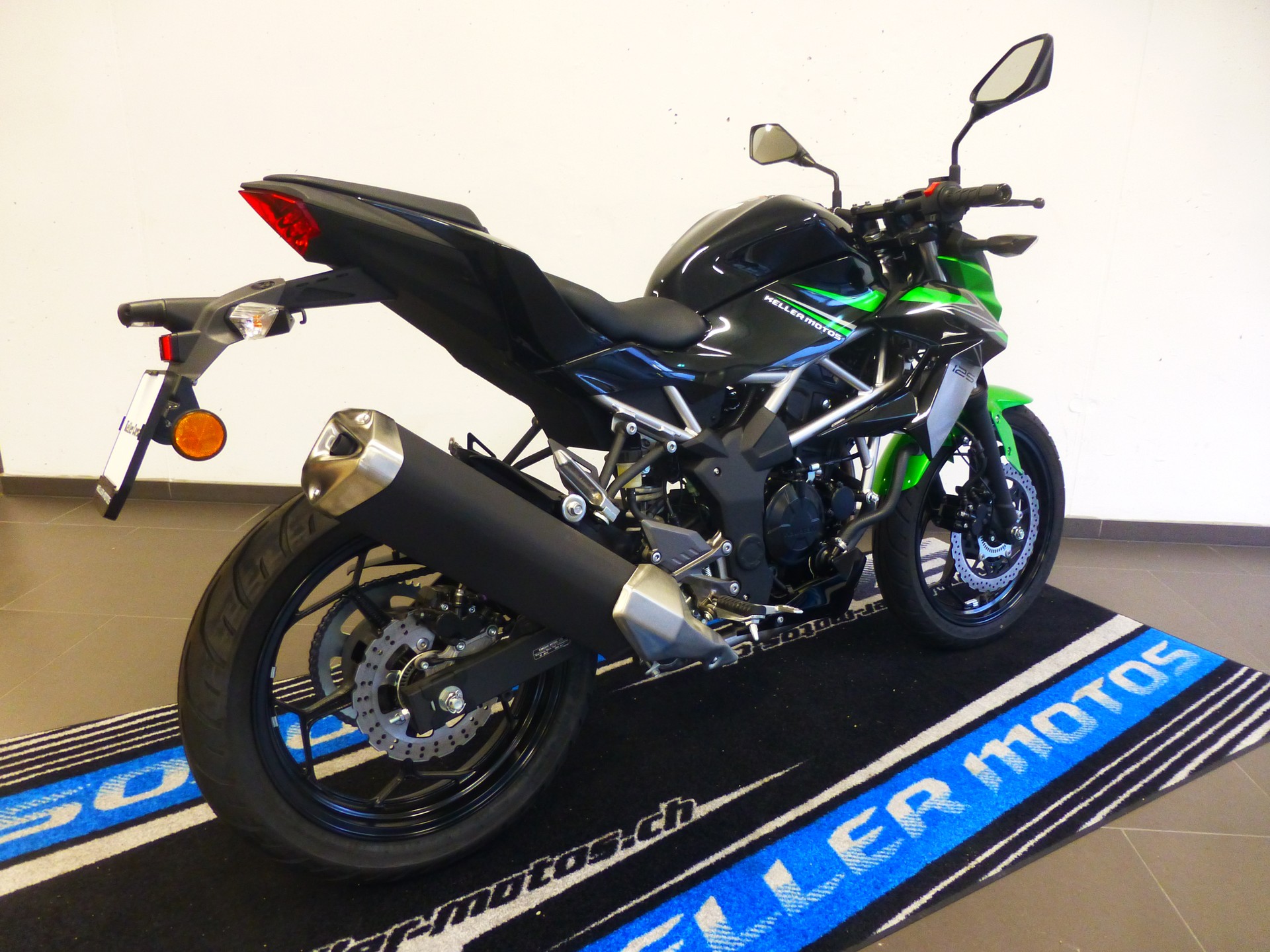 KAWASAKI Z 125-image-12