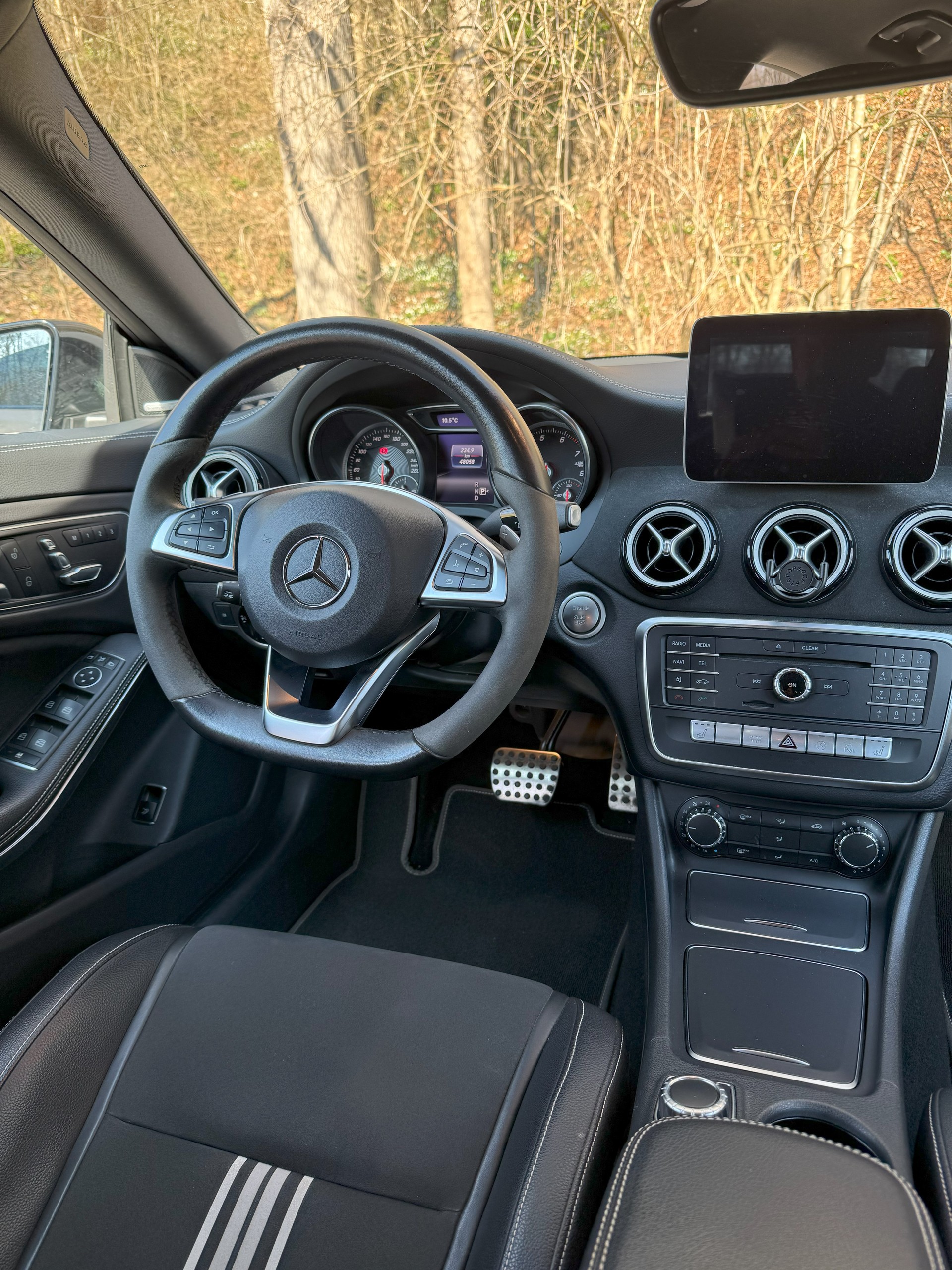MERCEDES-BENZ CLA 250 Sport 4Matic 7G-DCT-image-7