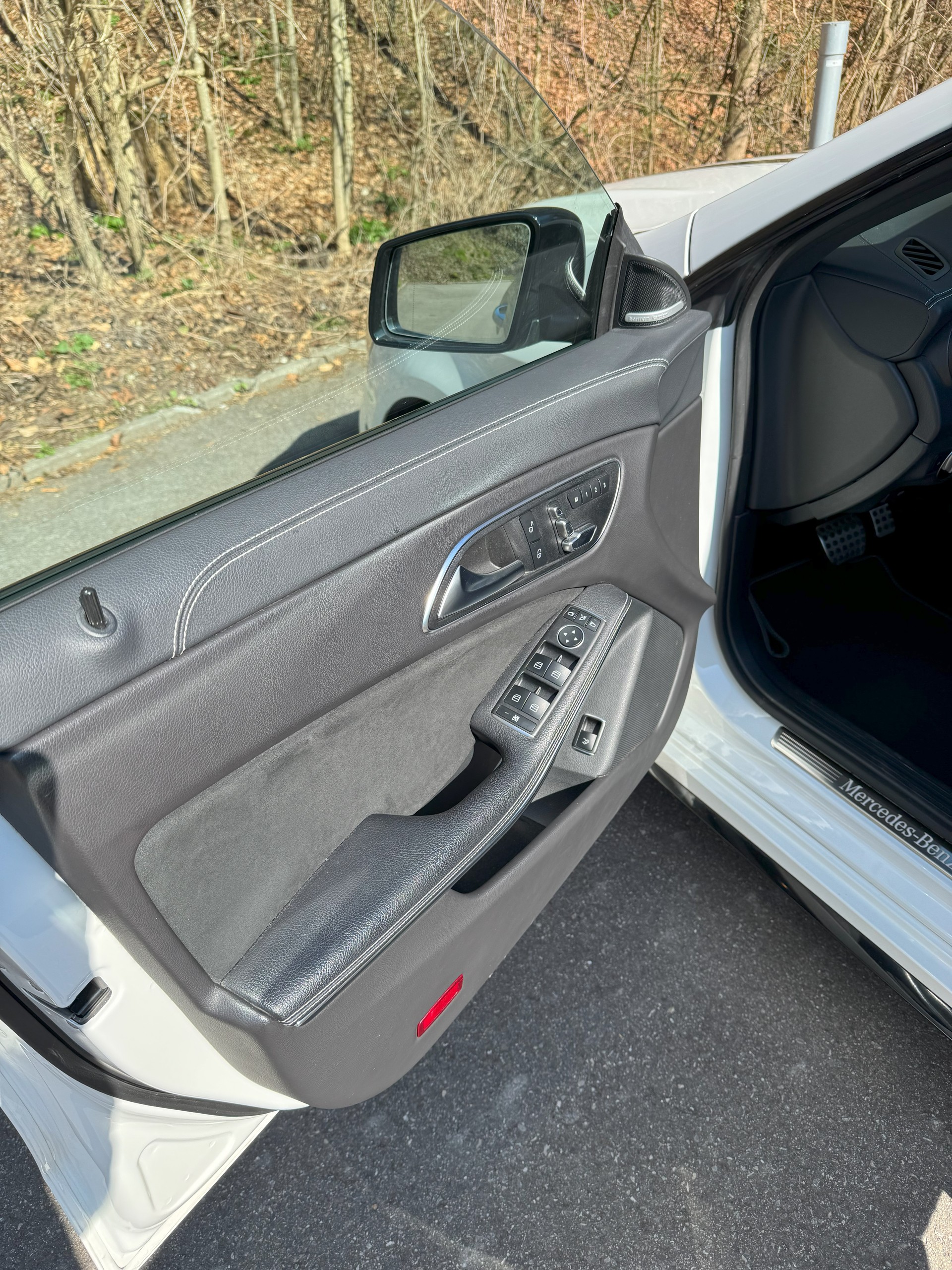 MERCEDES-BENZ CLA 250 Sport 4Matic 7G-DCT-image-6