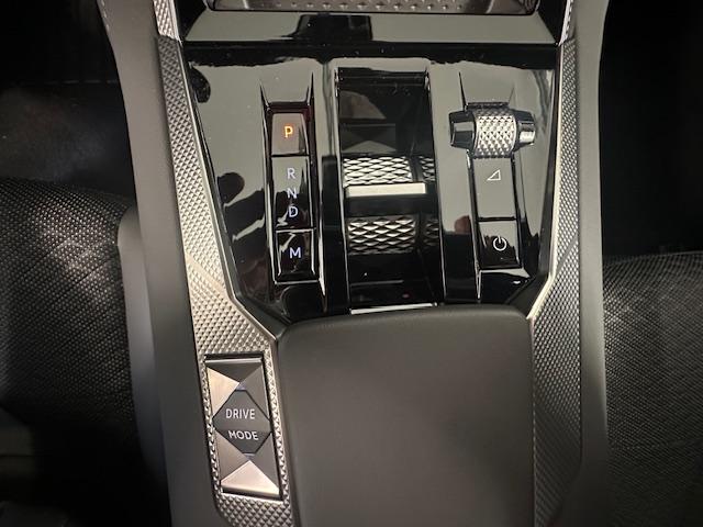 DS AUTOMOBILES No4 1.2 Hybrid Pallas-image-7