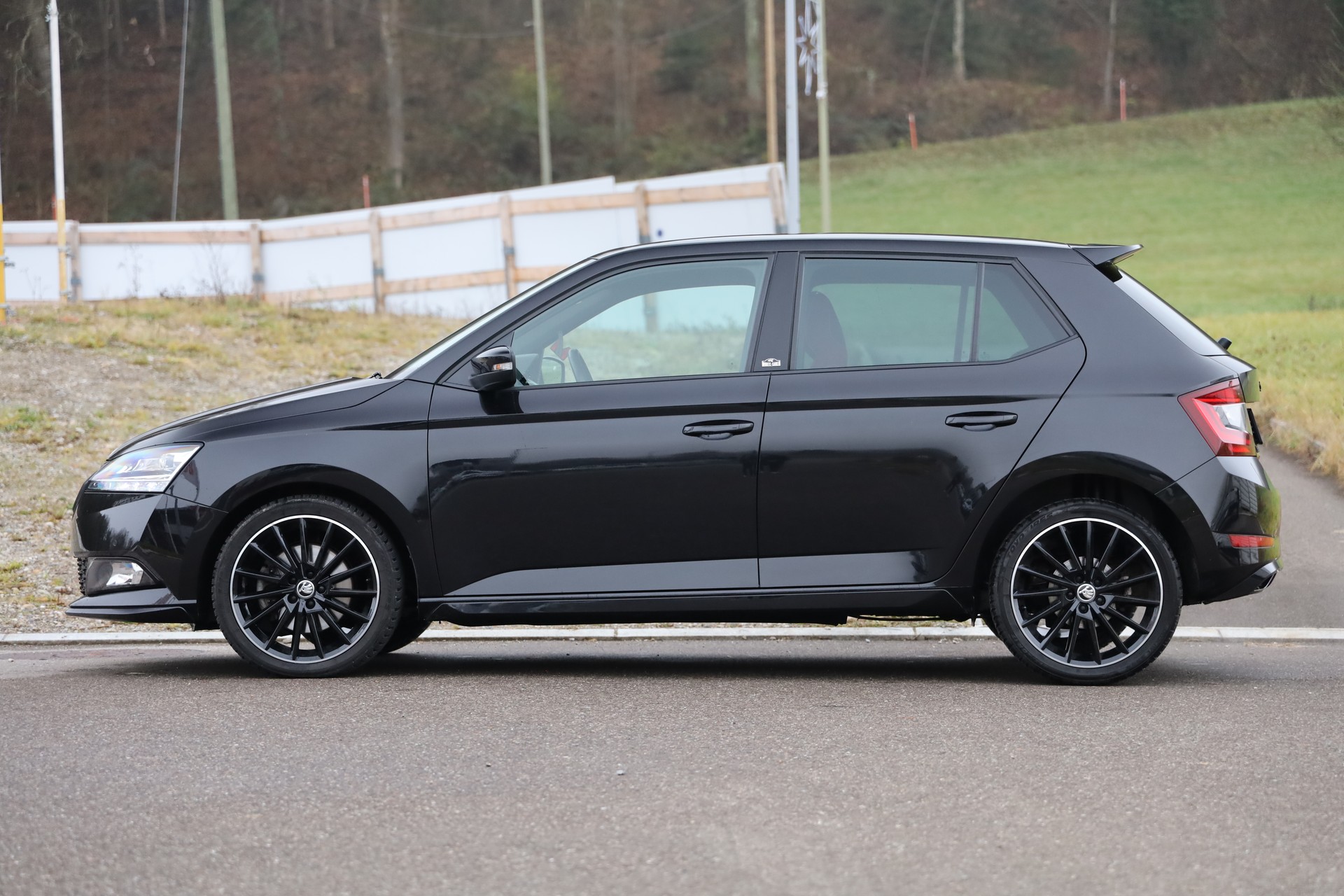 SKODA Fabia 1.0 TSI Monte Carlo DSG-showroom-element-1