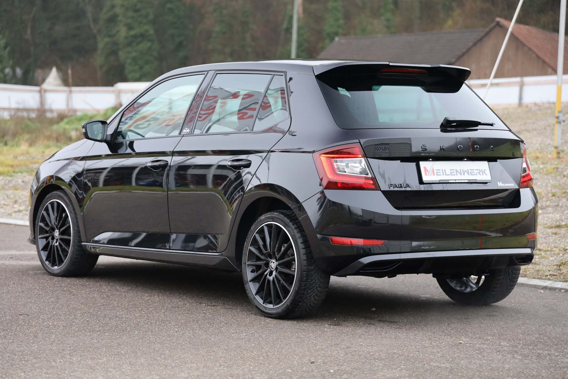 SKODA Fabia 1.0 TSI Monte Carlo DSG-showroom-element-2