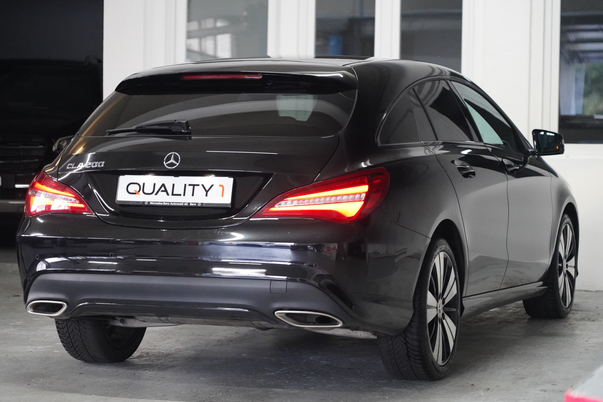 MERCEDES-BENZ CLA Shooting Brake 200 Night Star 7G-DCT-image-6