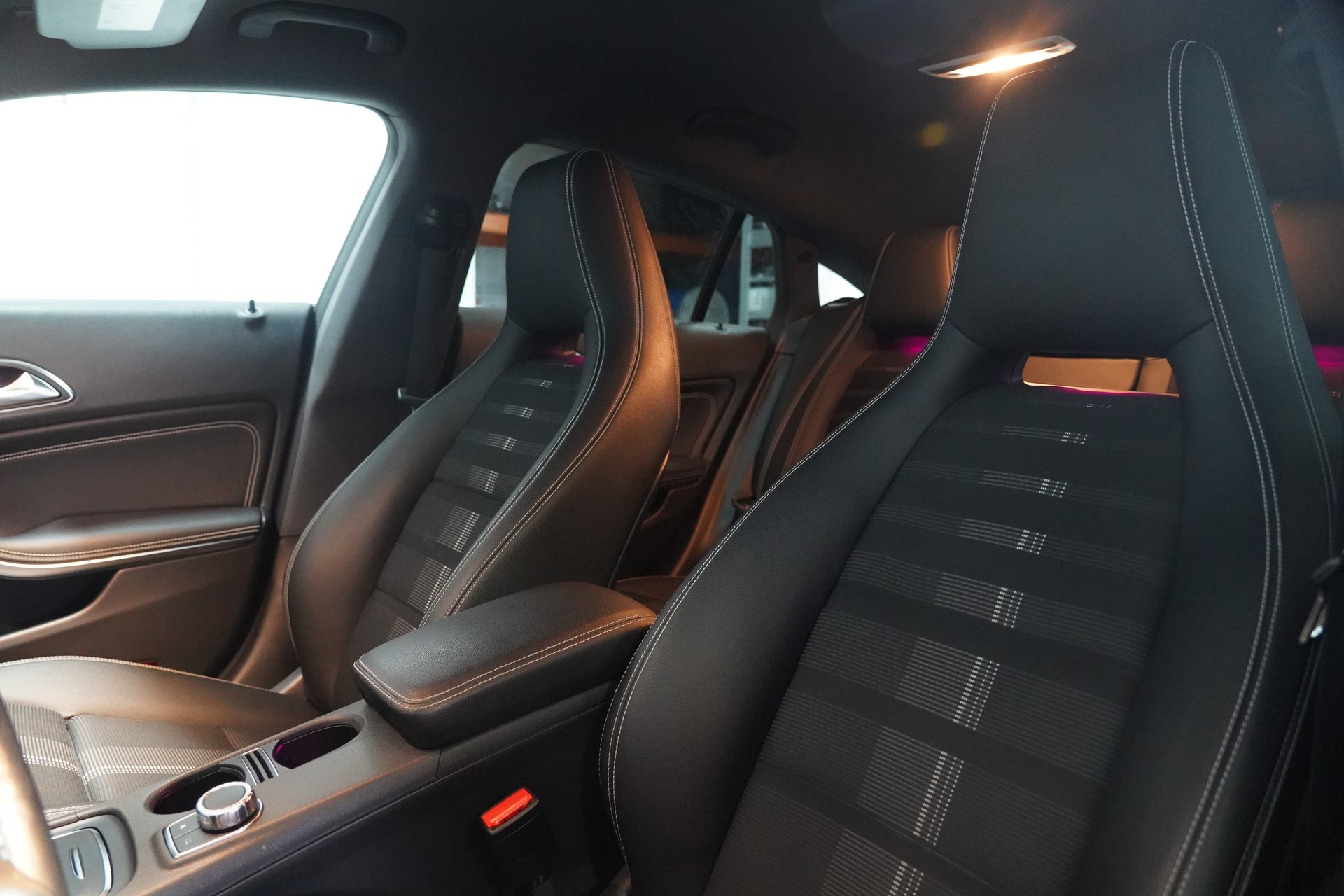 MERCEDES-BENZ CLA Shooting Brake 200 Night Star 7G-DCT-image-10