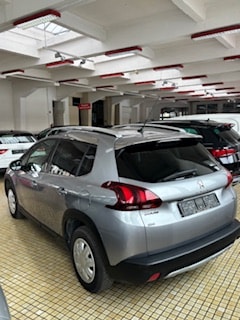PEUGEOT 2008 1.2 PureTech Allure EAT6-image-1