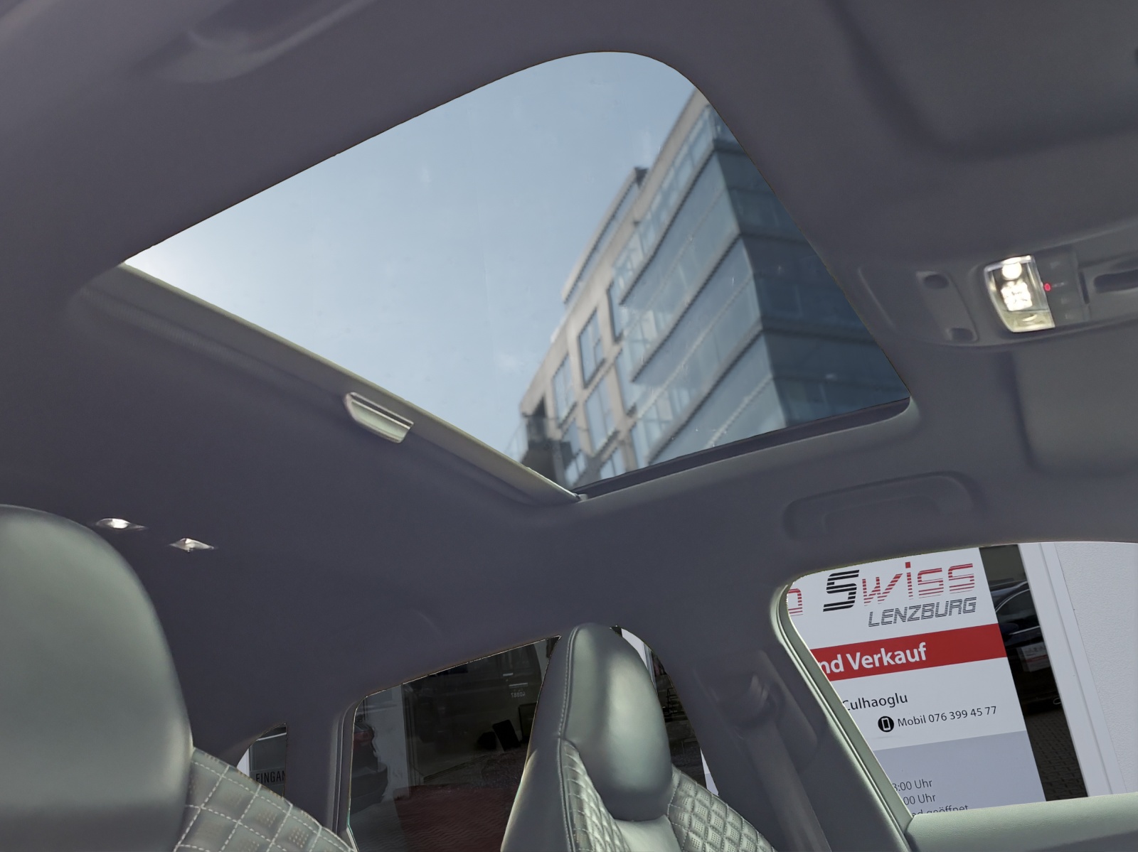 AUDI RS3 Sportback 2.5 TSI quattro S-tronic-image-14