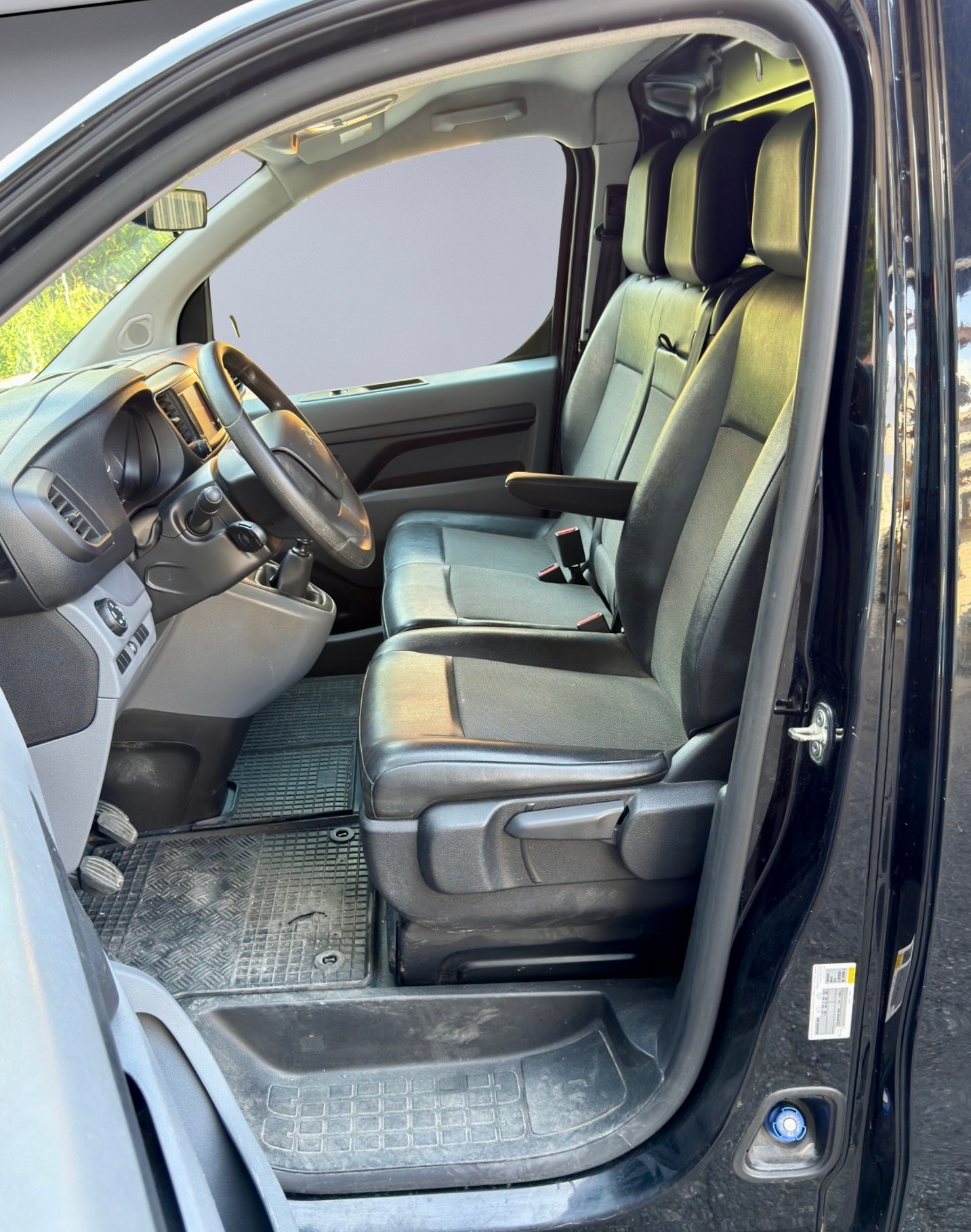 CITROEN Jumpy 2.0 BlueHDi 120 XL Extra-Lang, 3 Sitze, Nutzlast 1225 Kg-image-15