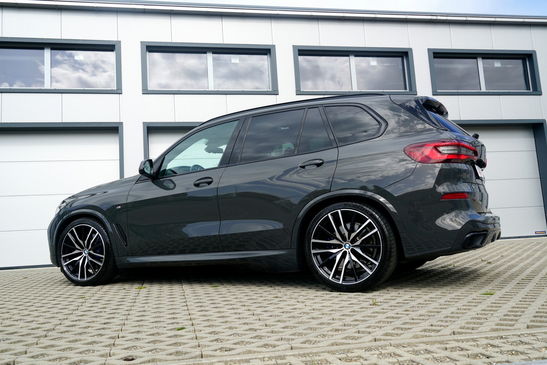 BMW X5 xDrive 48V 40d M Sport Steptronic (CH) **7-Sitze**-image-2